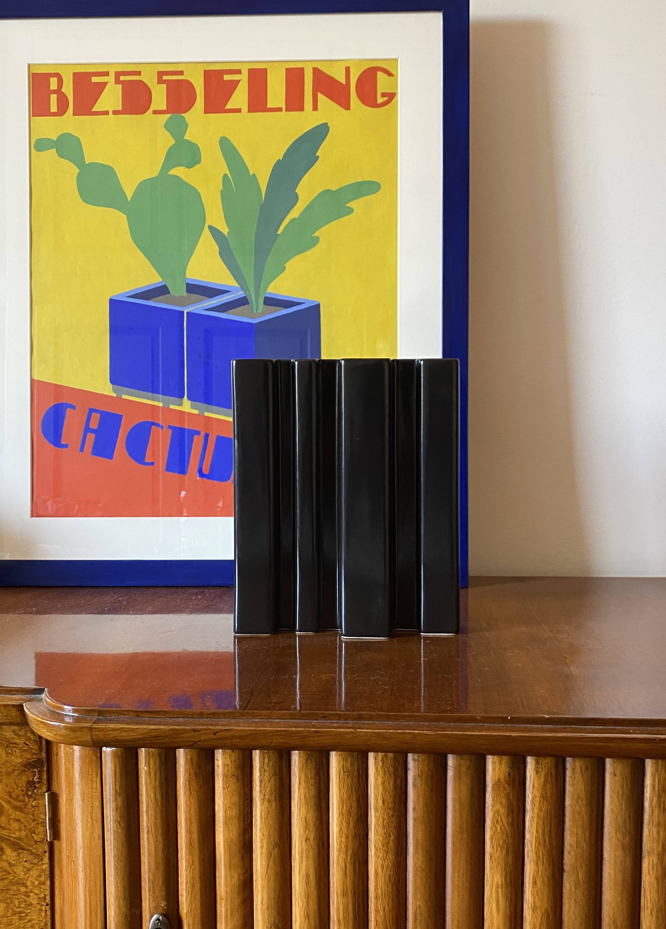 Angelo Mangiarotti, Space age brown ceramic vase, Fratelli Brambilla Italy ca. 1968