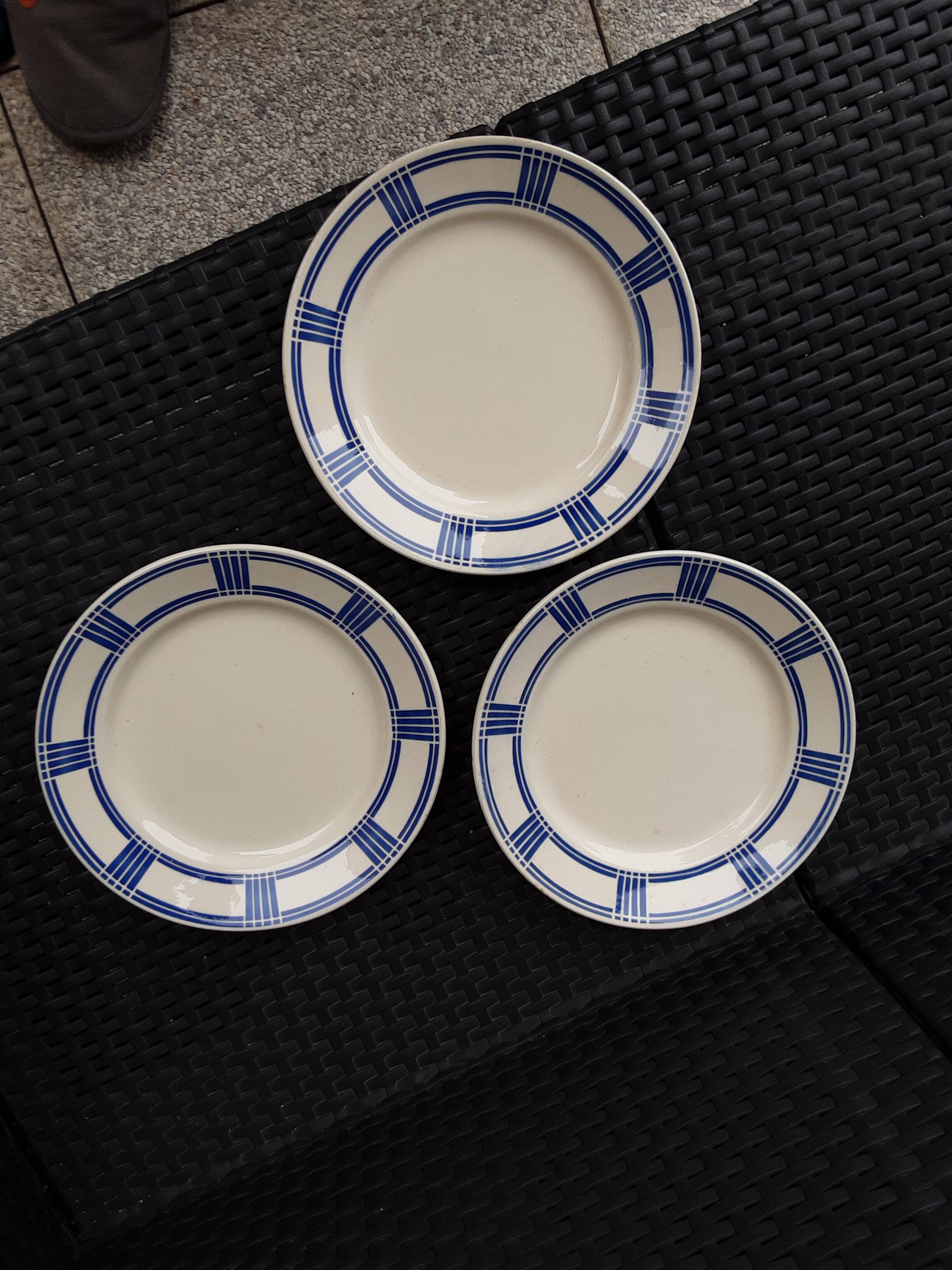Lot de 3 assiettes vintage plates 23 cm en semi porcelaine badonviller