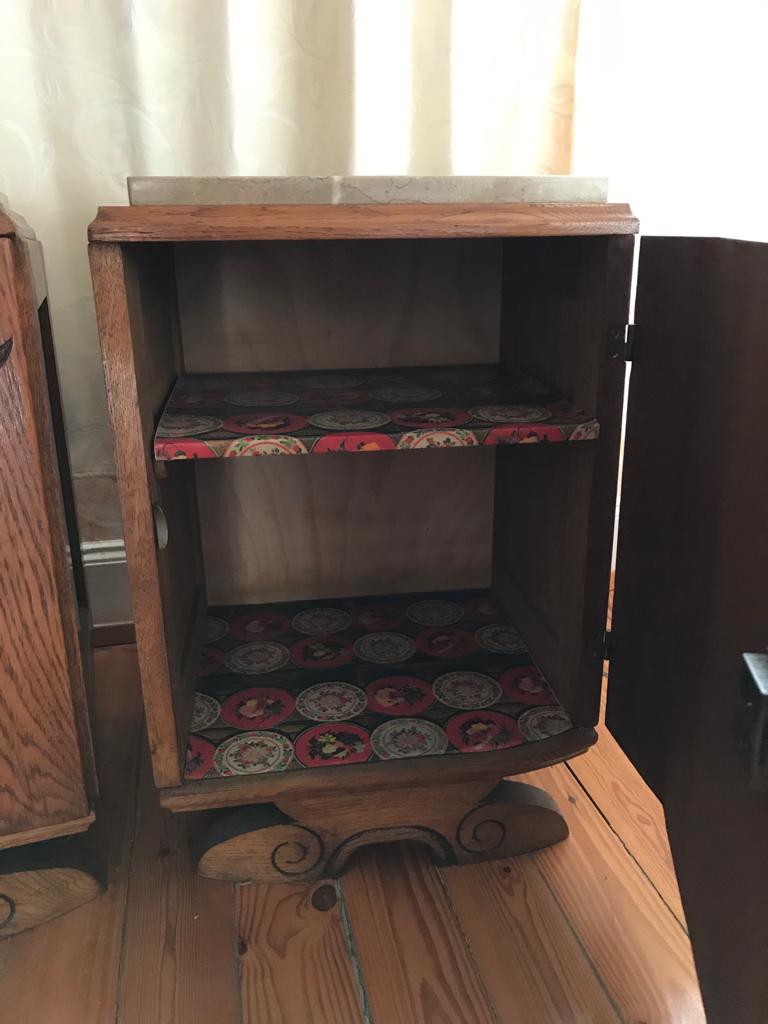 Set of 2 art deco-style bedside tables