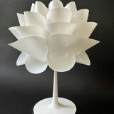 White artichoke tulip design table lamp