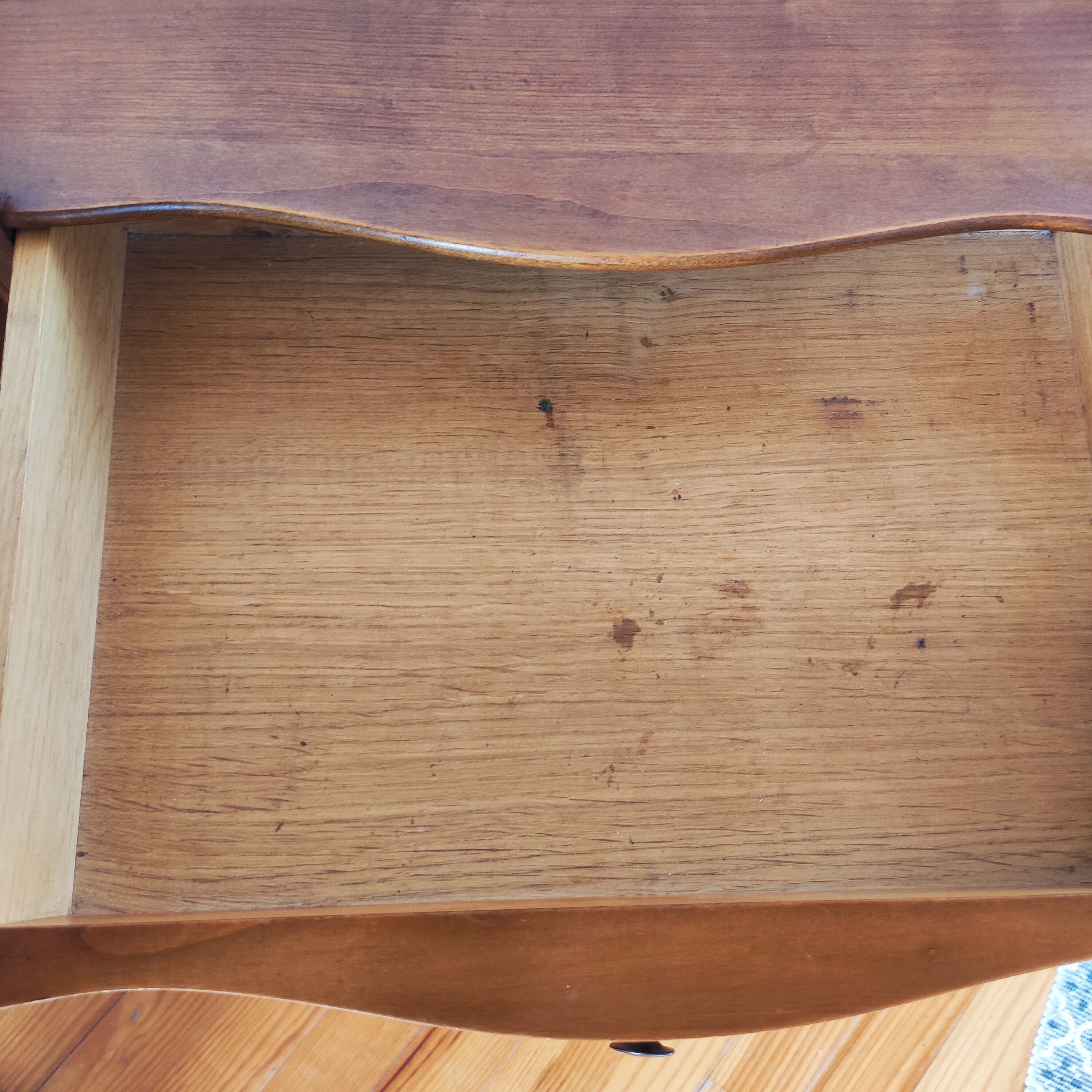 Pair of bedside tables