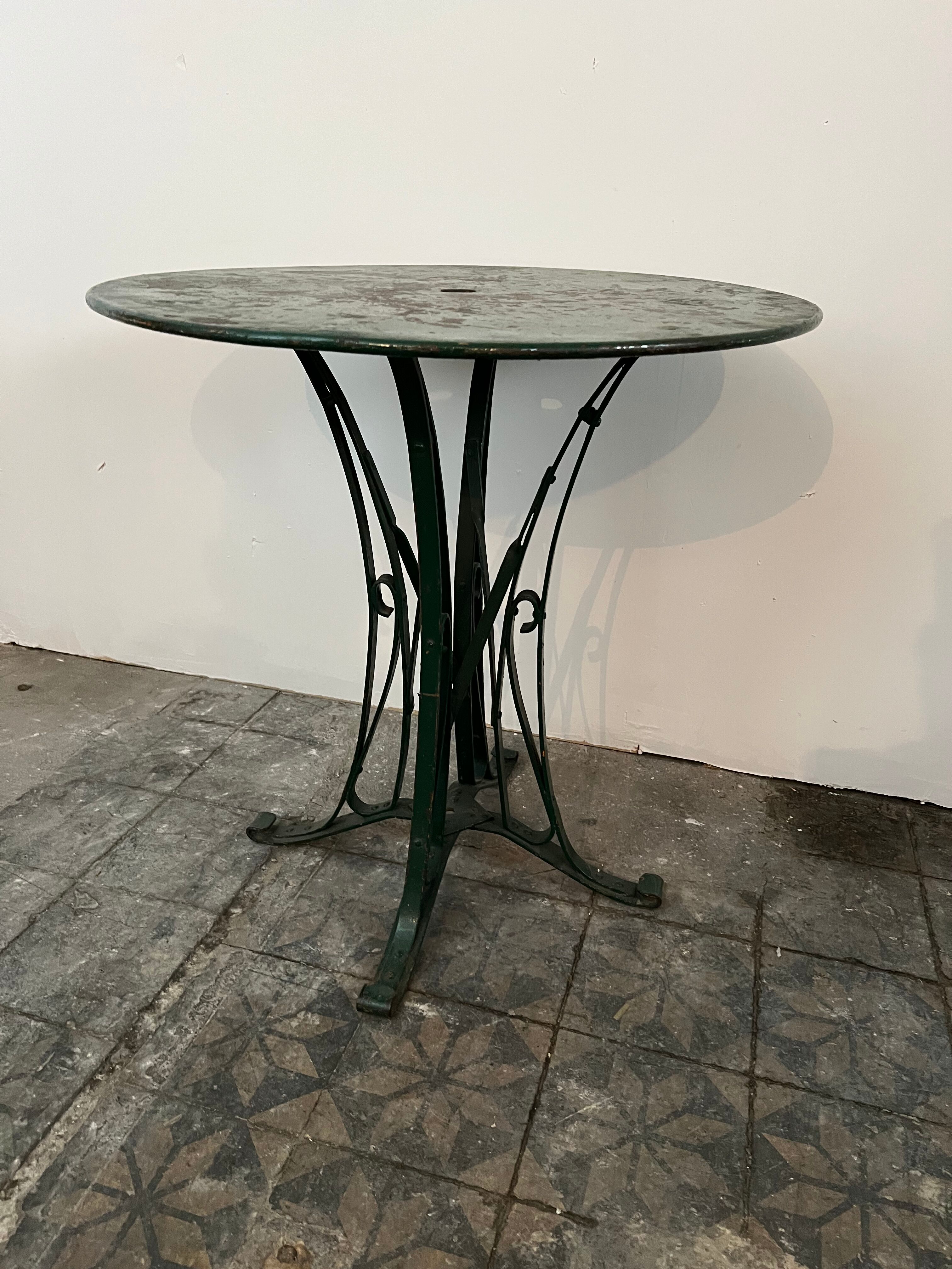 Garden table, wrought iron outdoor pedestal table