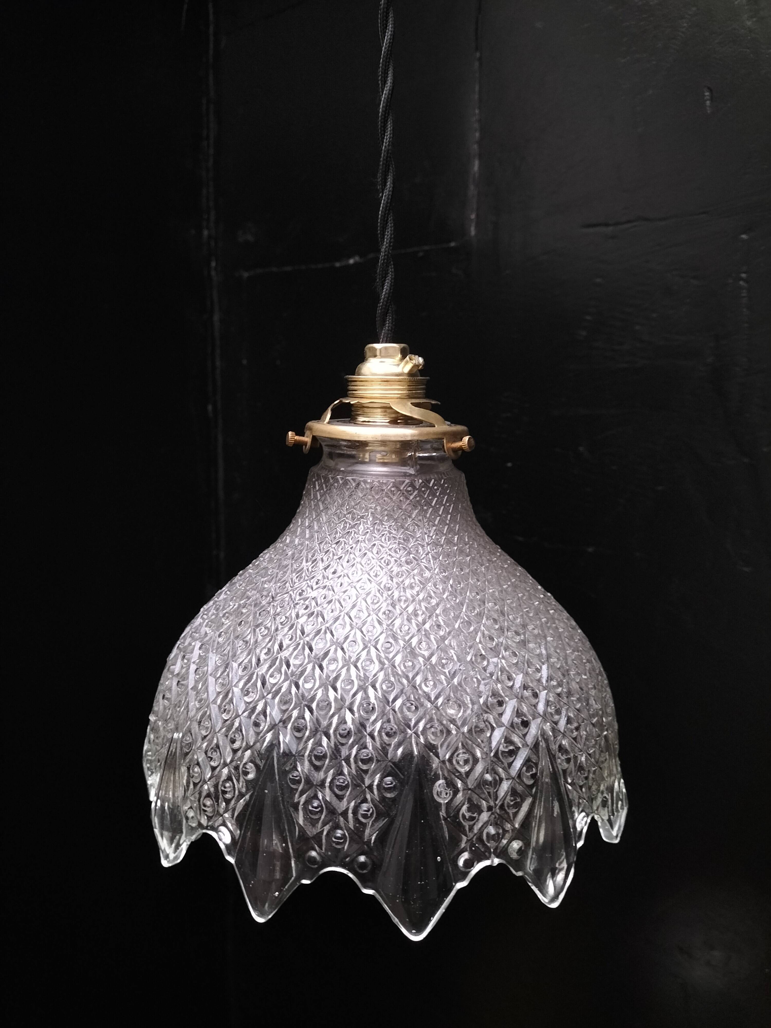 Holophane suspension