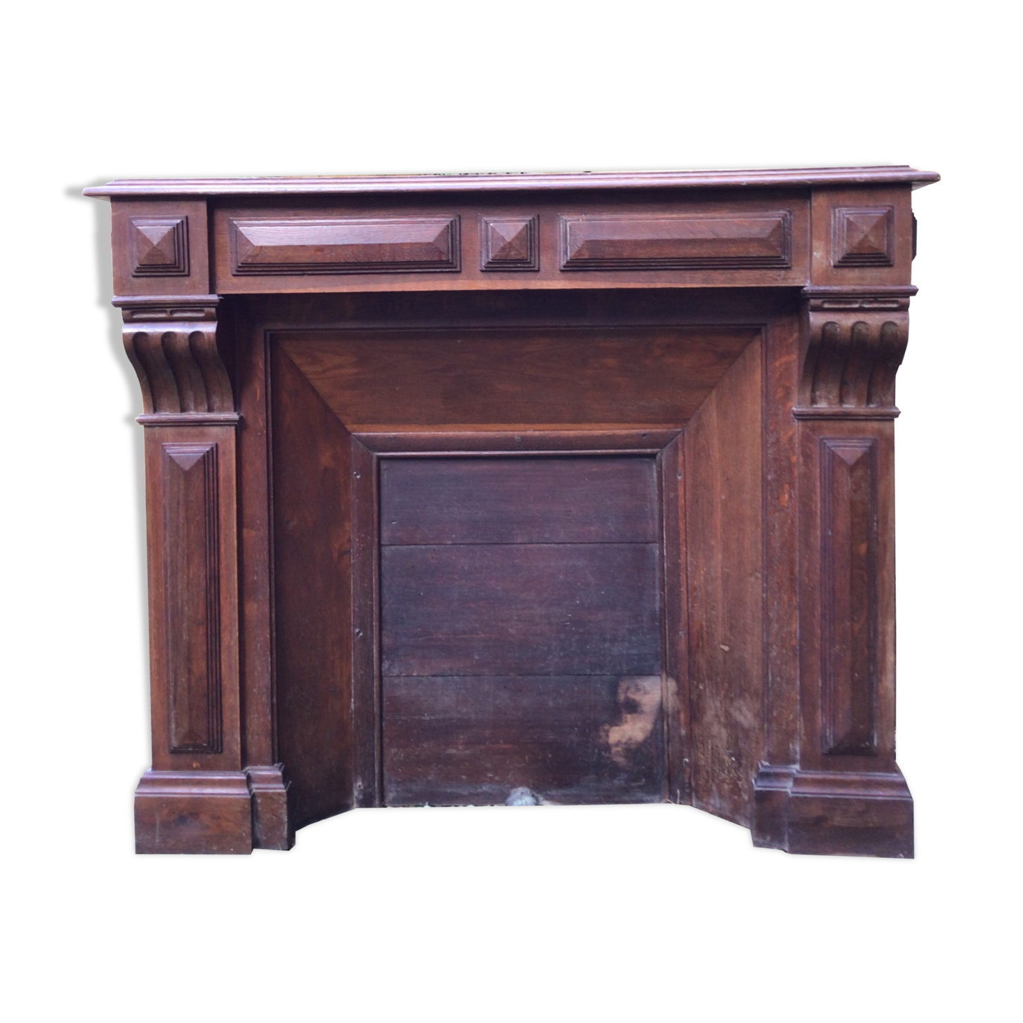 Wooden fireplace mantle