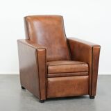 Comfortable and adjustable sheepskin relax armchair with a sleek design