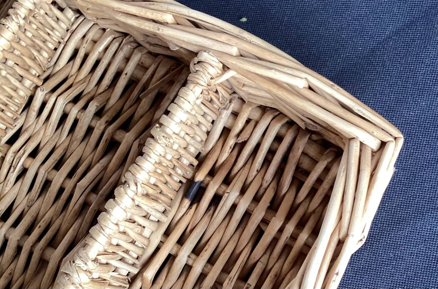 Panière rotin pour couverts