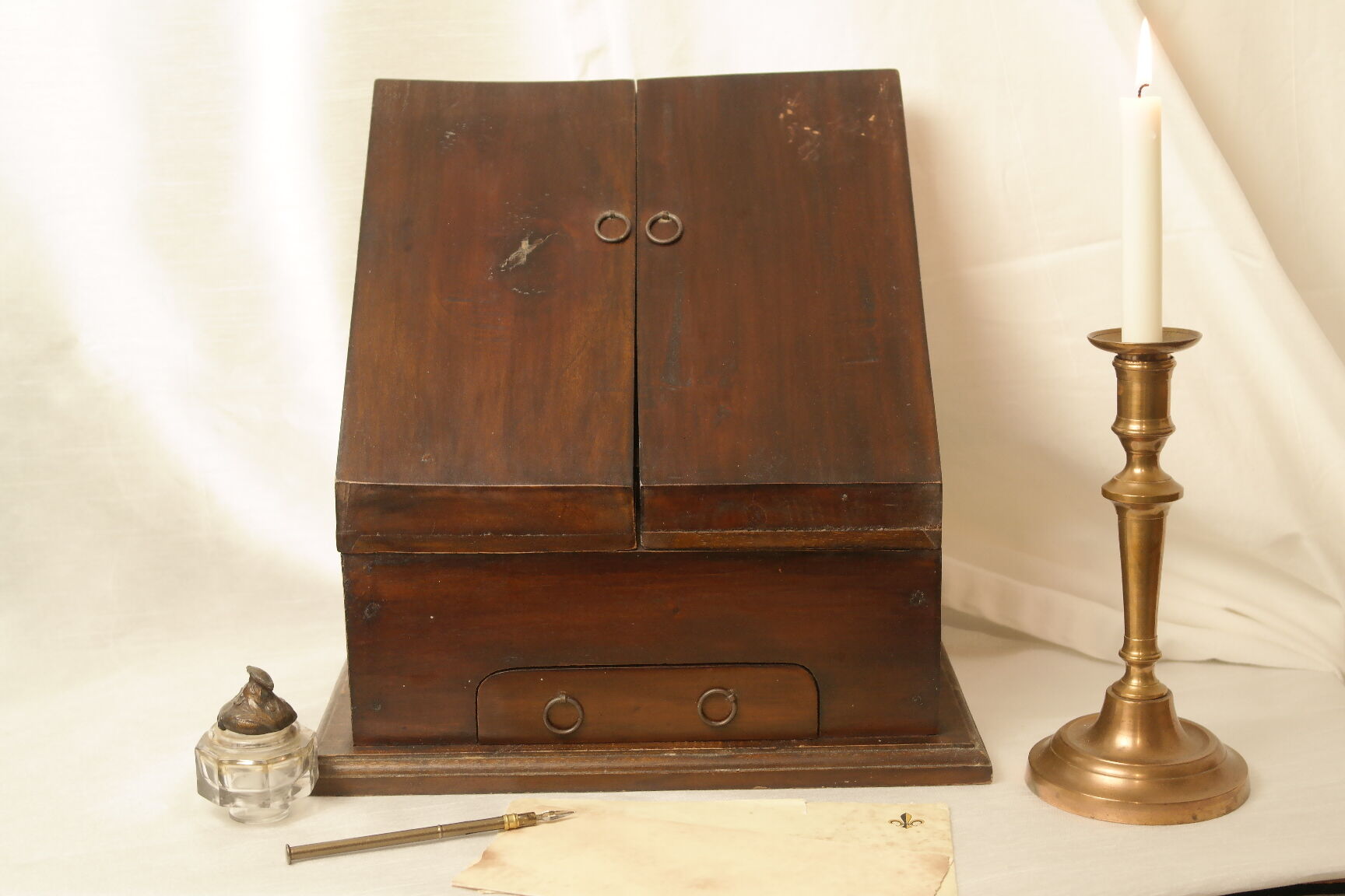 Antique table cabinet in solid mahogany XXth