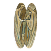 Panneau en hêtre peint et sculpté à la main représentant la Sainte Famille, Italie