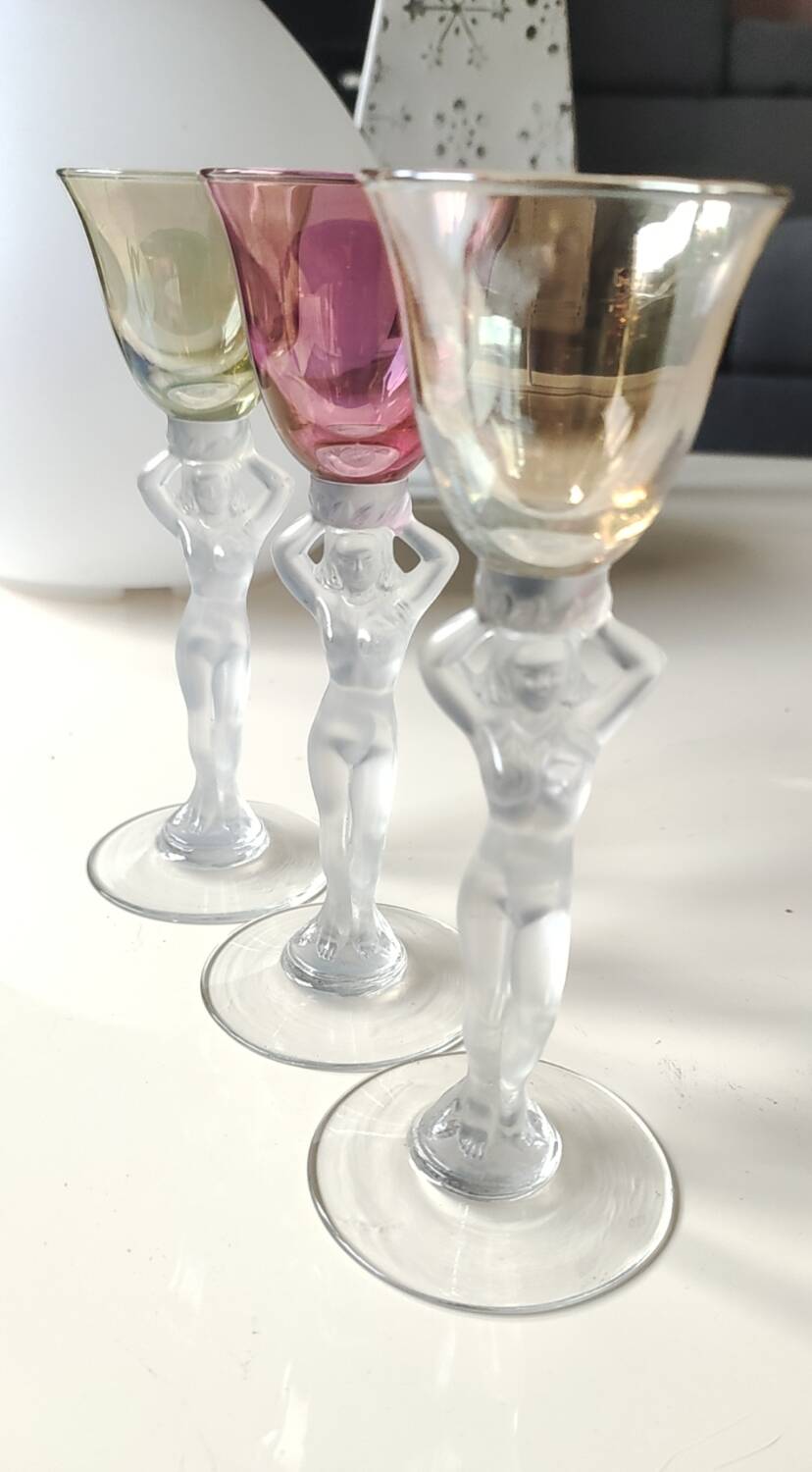 Set of 3 iridescent glasses/Caryatids/Venus base. Royal Bayel Crystal.