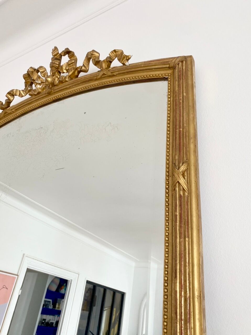 Louis XVI mirror, 19th century, gilded with sheet 136x88cm