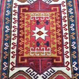 Ancien tapis d'orient. laine fait mains. ( 190 x 112 )