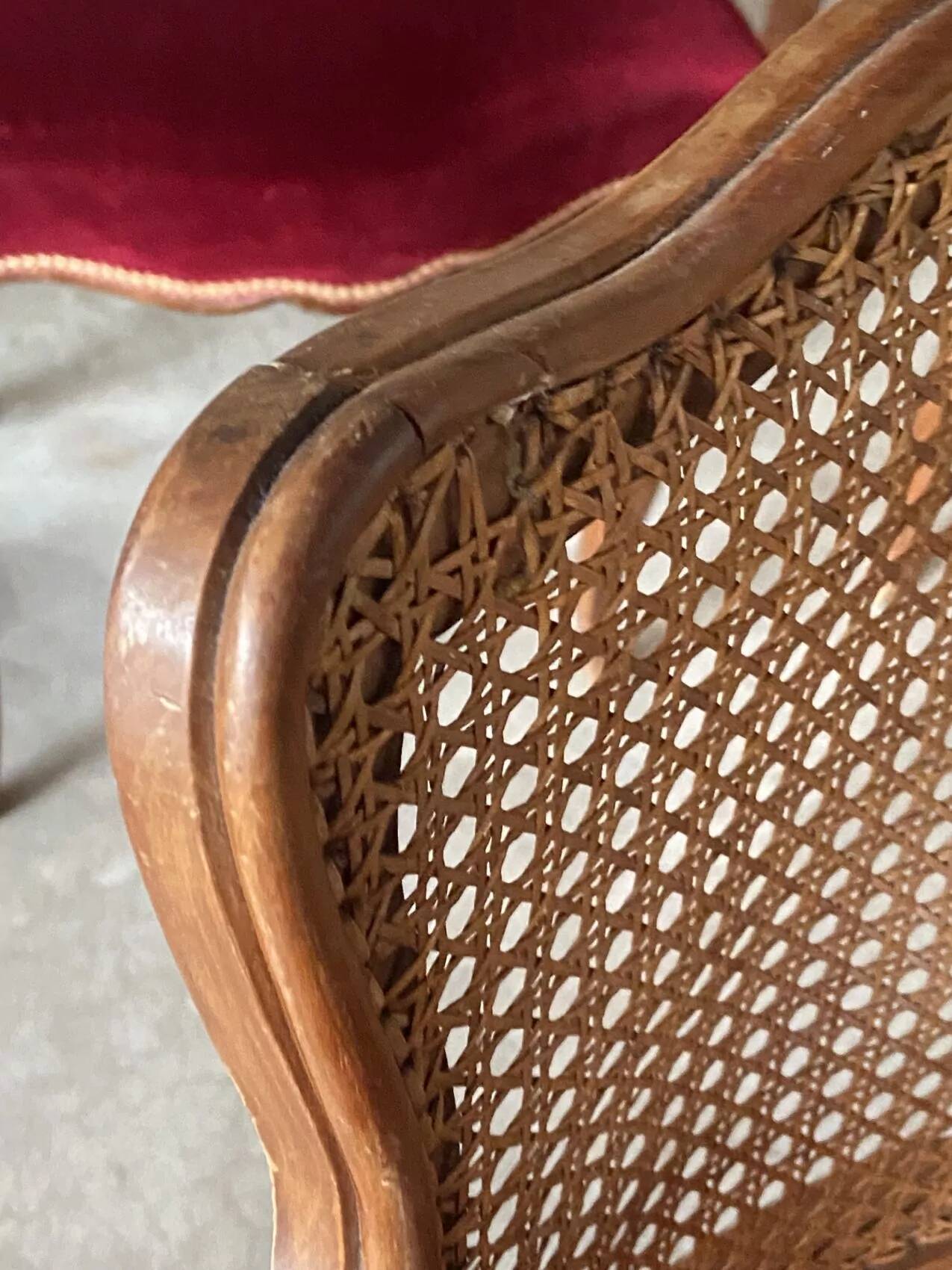 Set of 4 Louis XV style chairs in cherry wood – canework and burgundy velvet