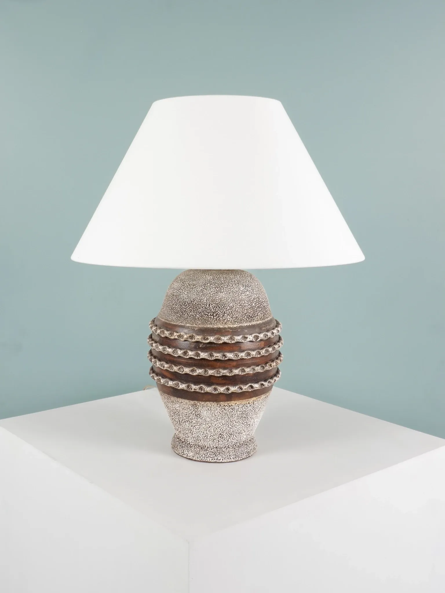 FRENCH WORK - Ceramic lamp in the style of Jean Besnard - France, circa 1950