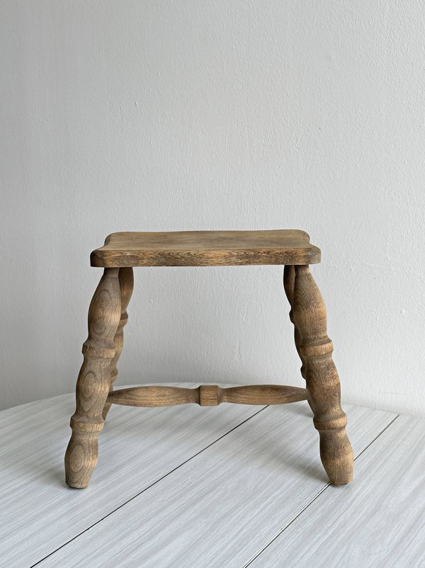 Tabouret ancien en bois 4 pieds tournés
