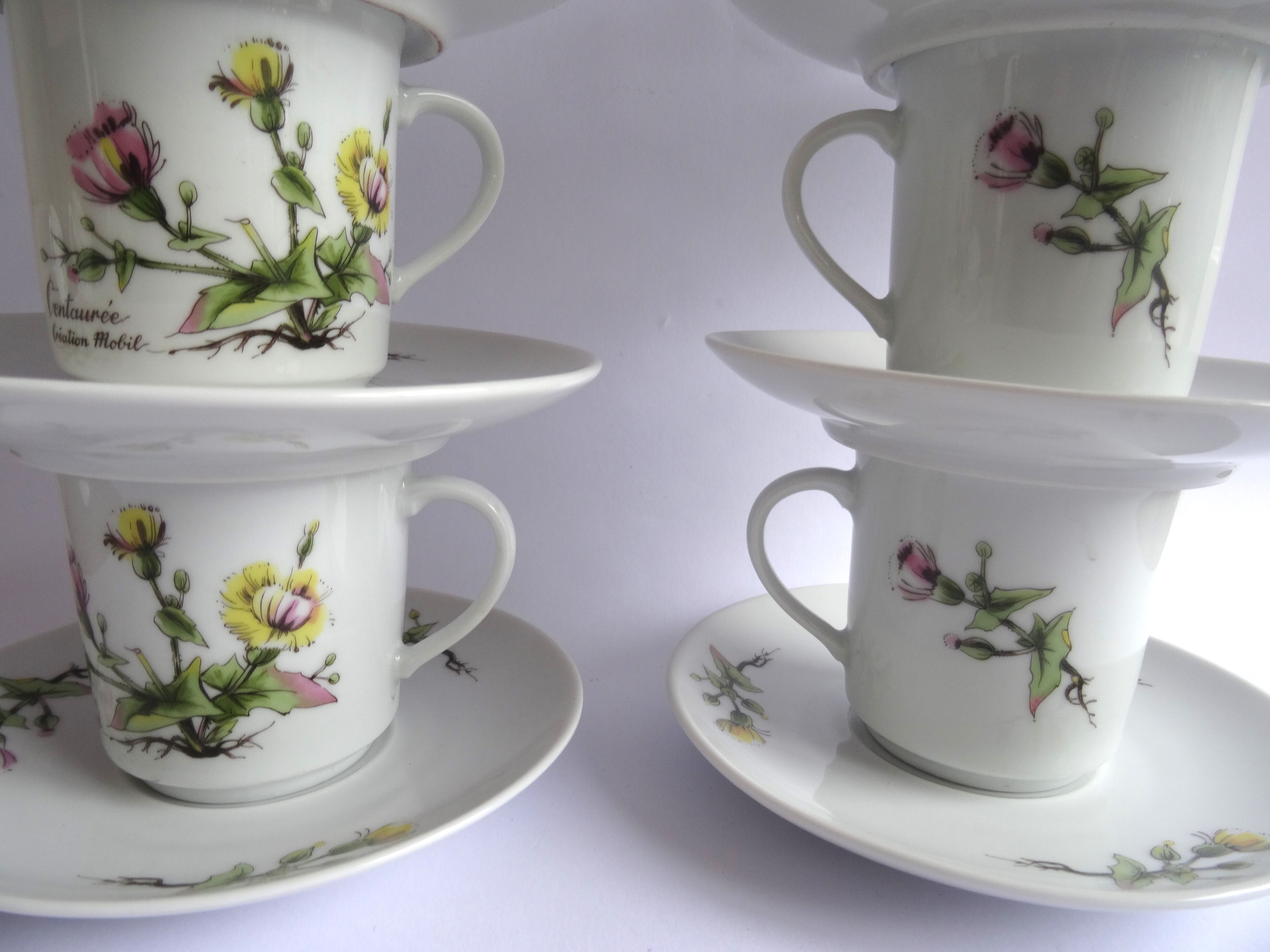 Mobil porcelain coffee cups