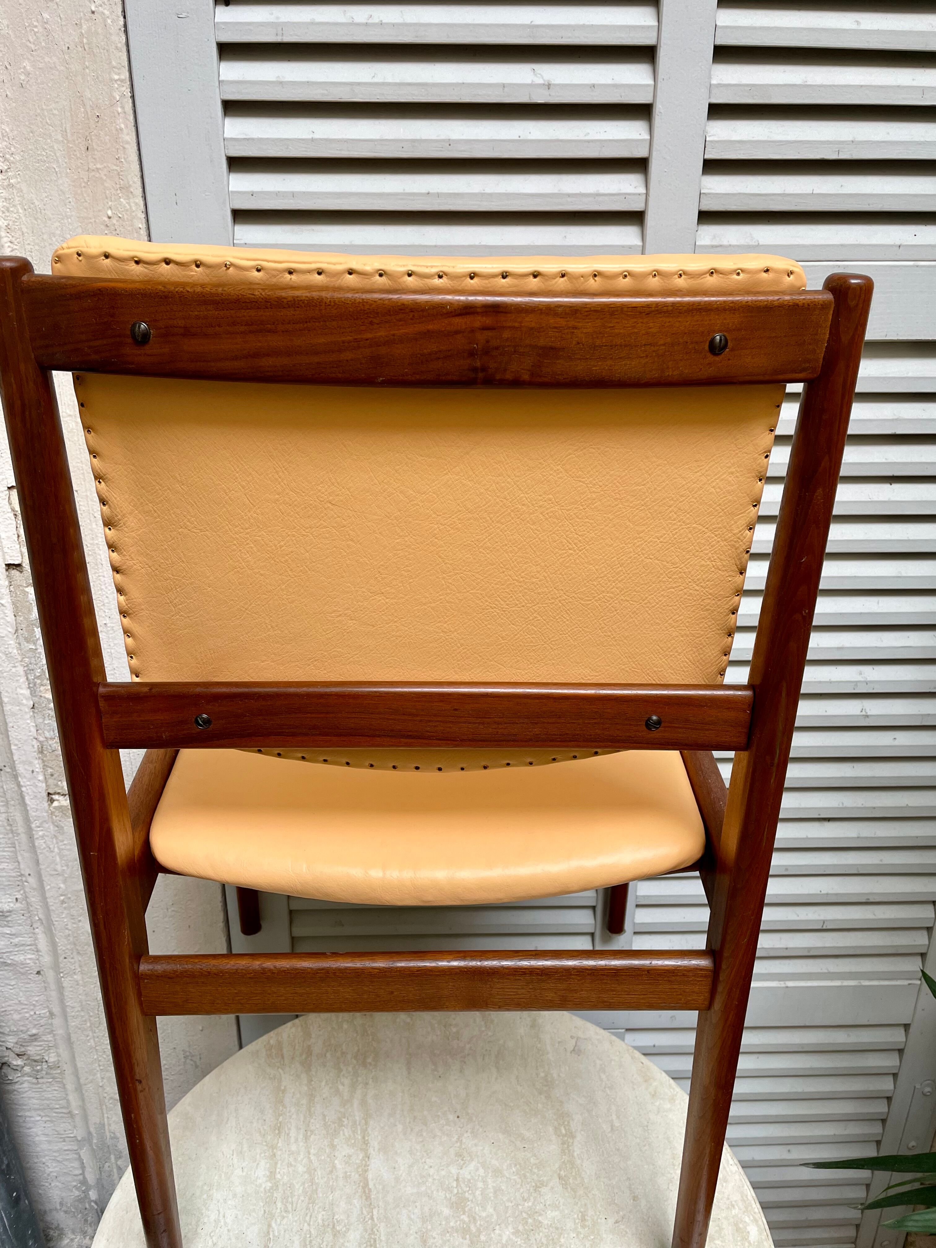 4 chaises de salle à manger