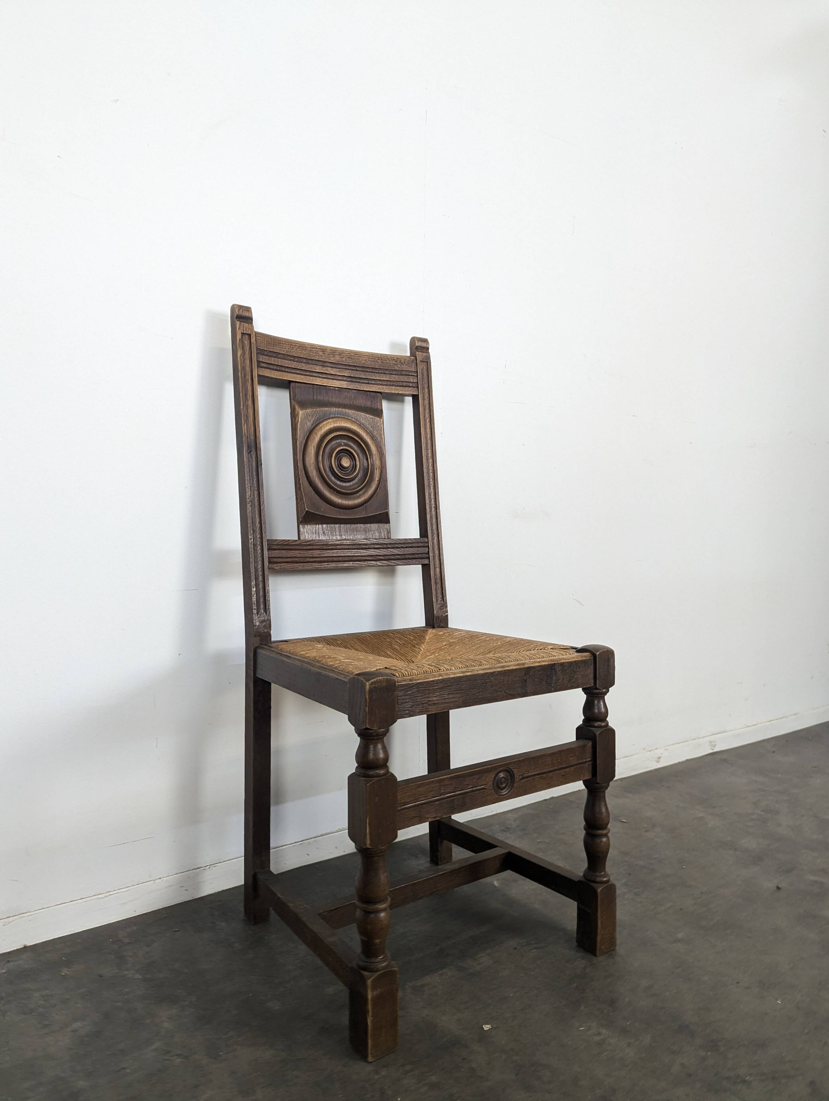 Série de 5 chaises dans l'esprit de Dudouyt