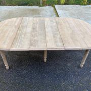 Table à manger ronde extensible Louis Philippe à volets rénovée avec 4 rall