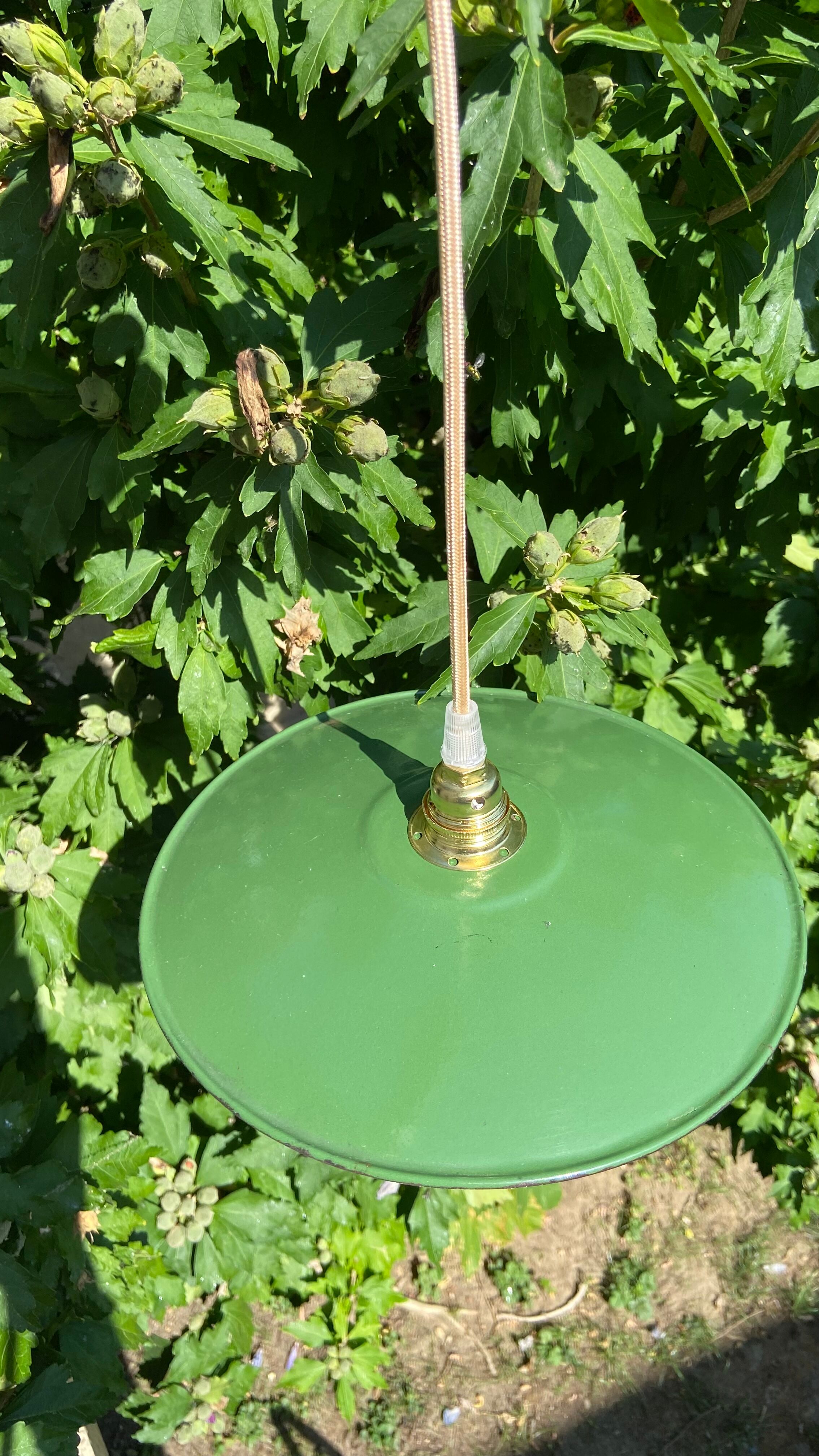 Workshop suspension in vintage green enamelled sheet metal