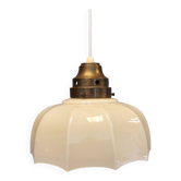 "Lampe parapluie" danoise et des années 1940-1950 de belle couleur crème avec dessus en laiton.