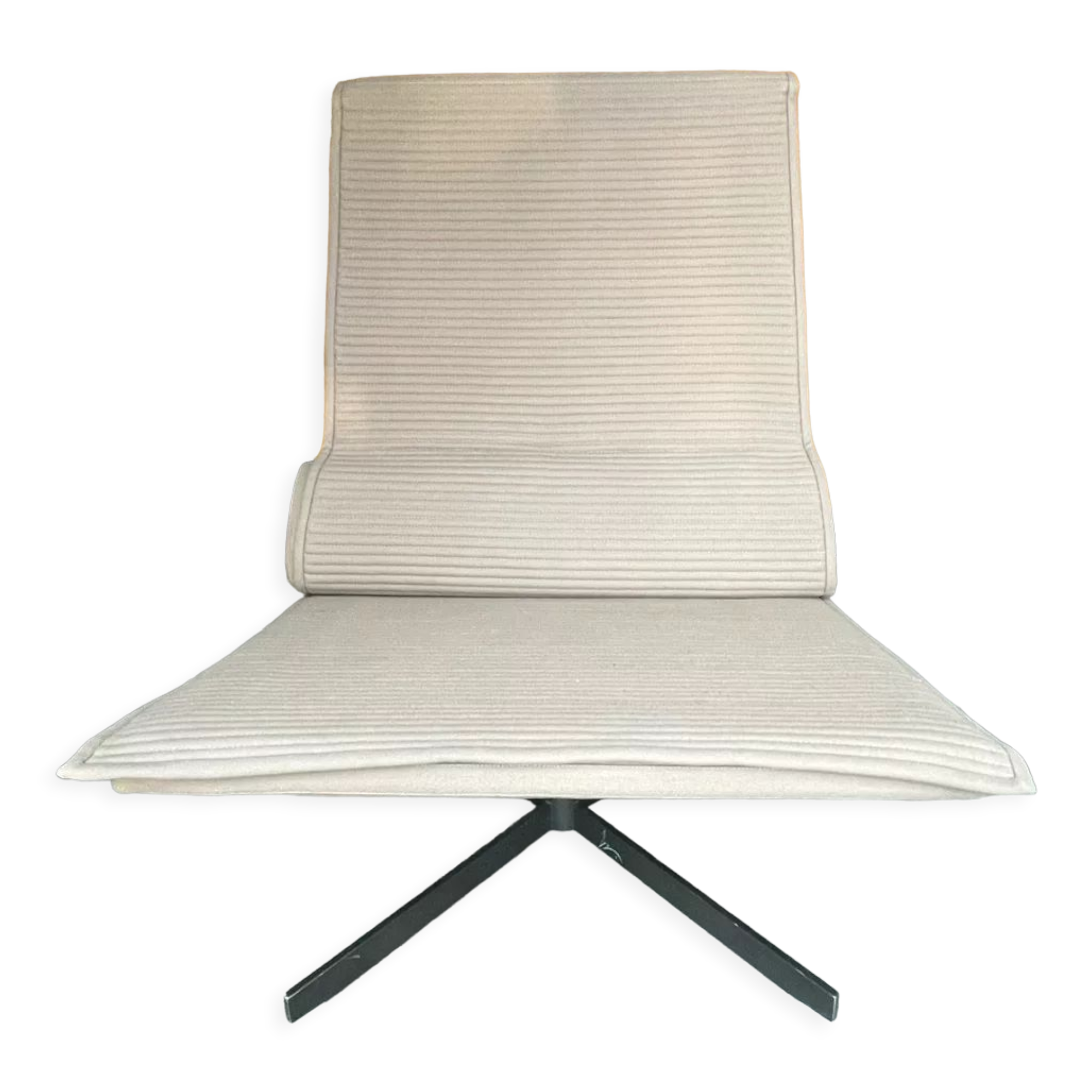 B&B Italia swiveling chair in beige hopsack