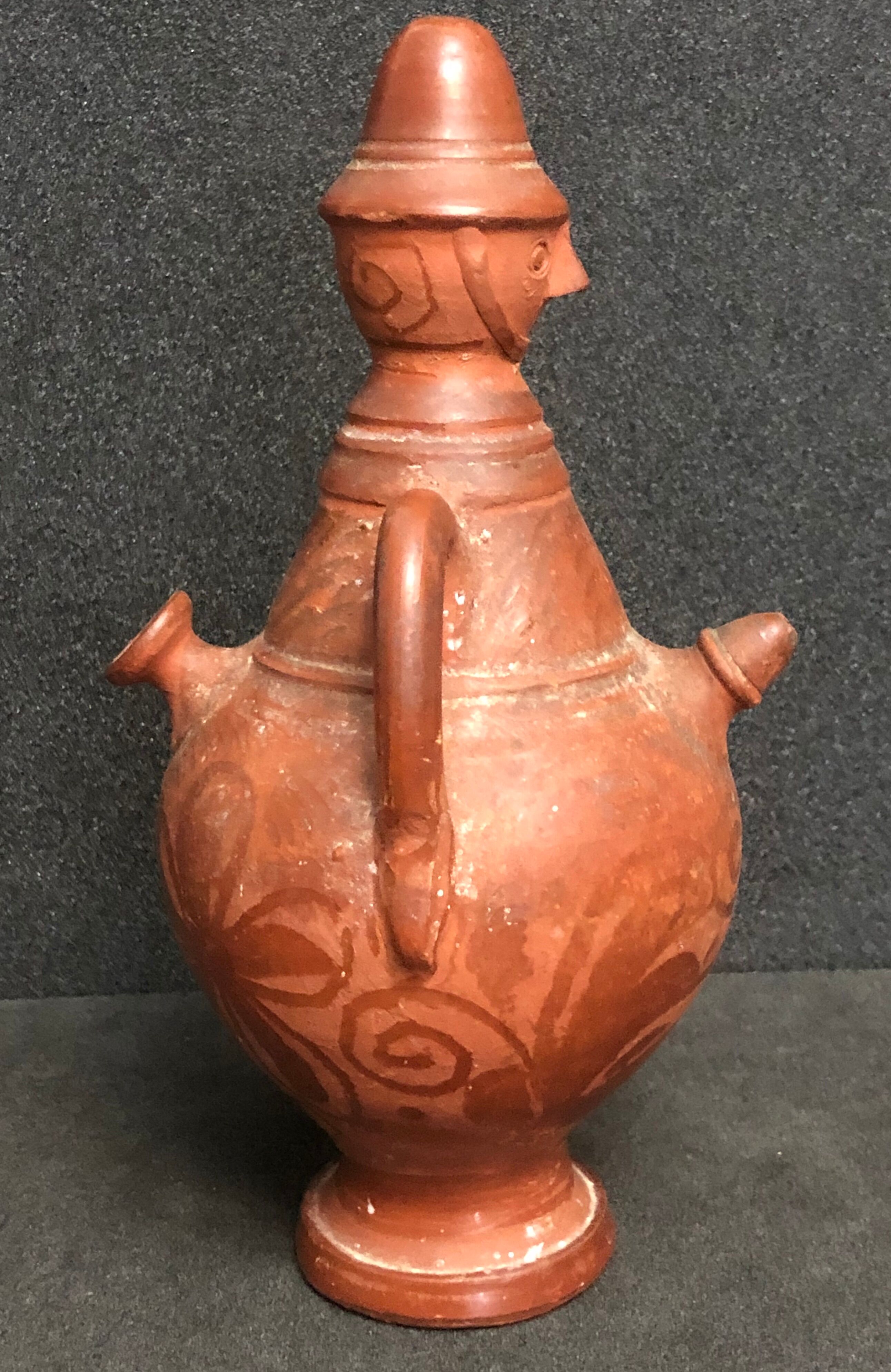 Gargoulette anthropomorphe à décors lustré Espagne XXe