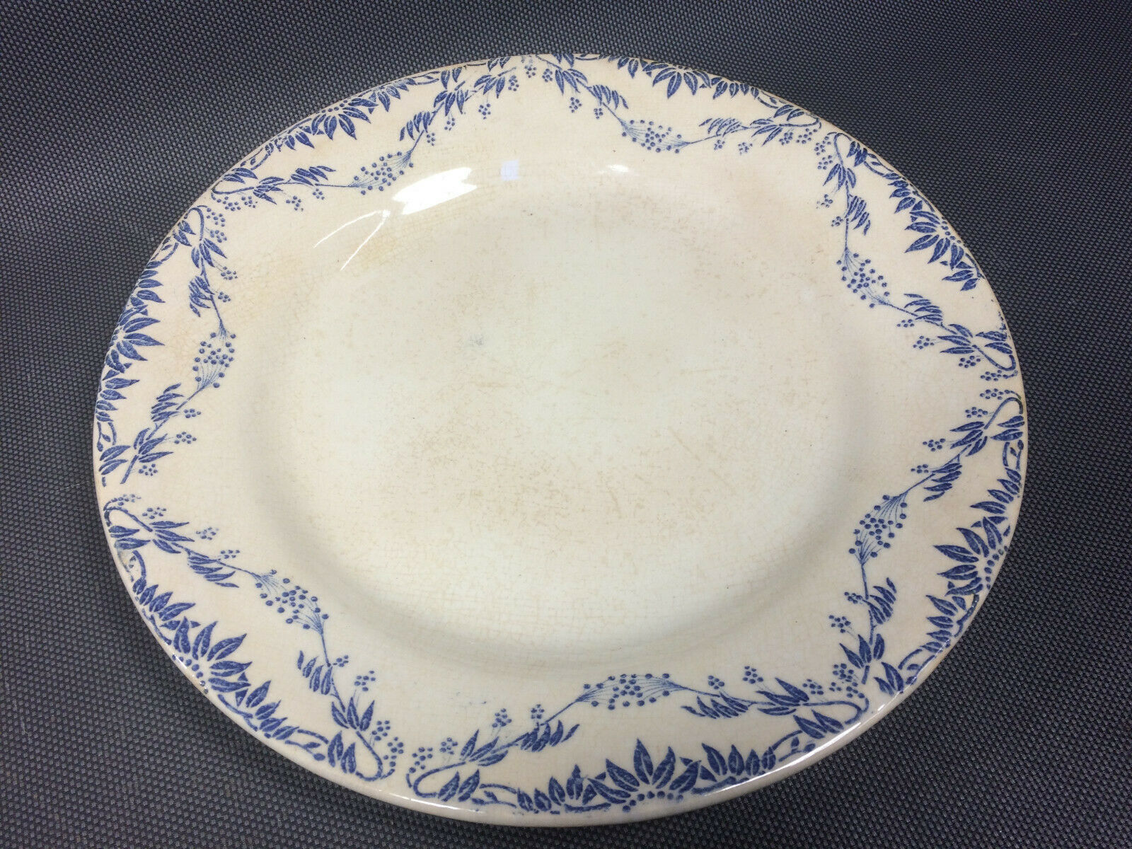 Lot 2 old plates Creil - Montereau model Mireille