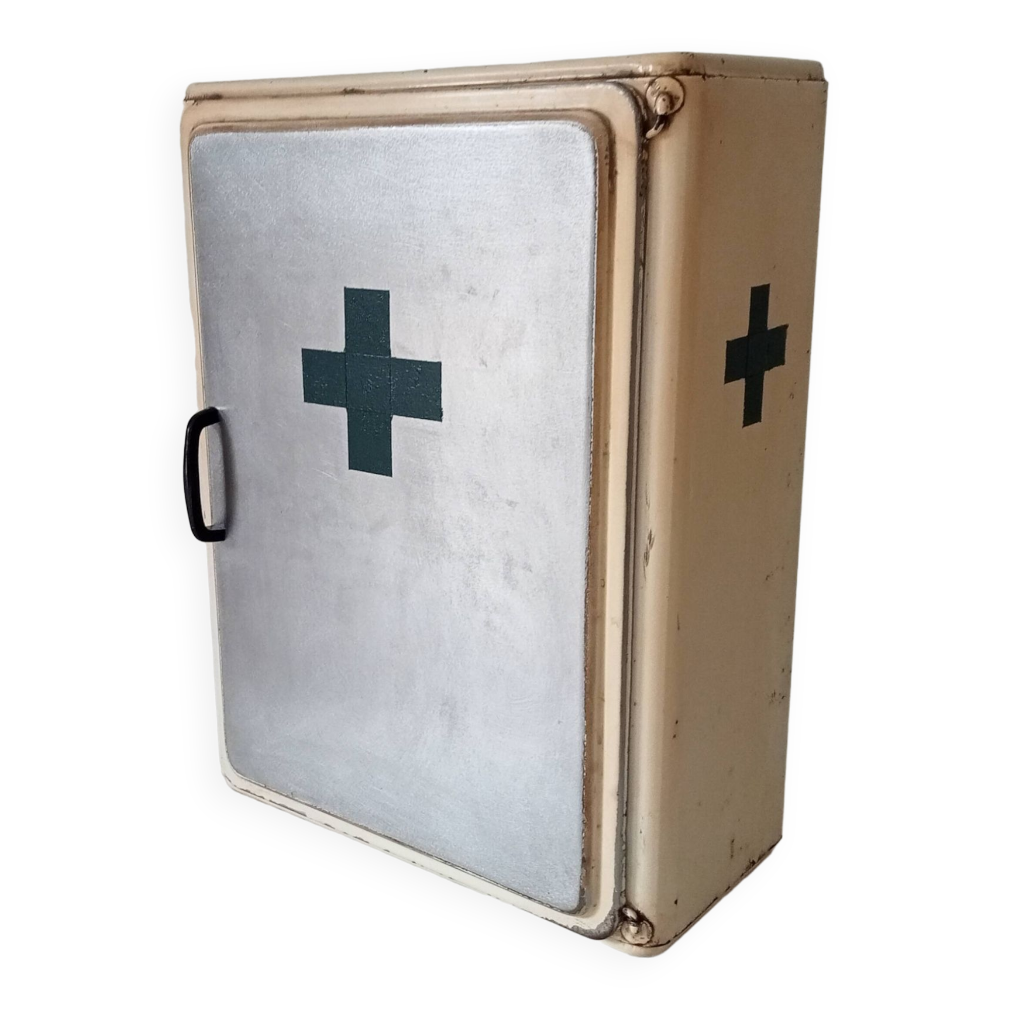 Vintage metal medicine cabinet from the 50s/60s