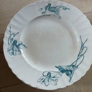 12 assiettes plates anciennes en Terre de fer 