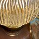 Lampe à poser globe vintage en verre strié