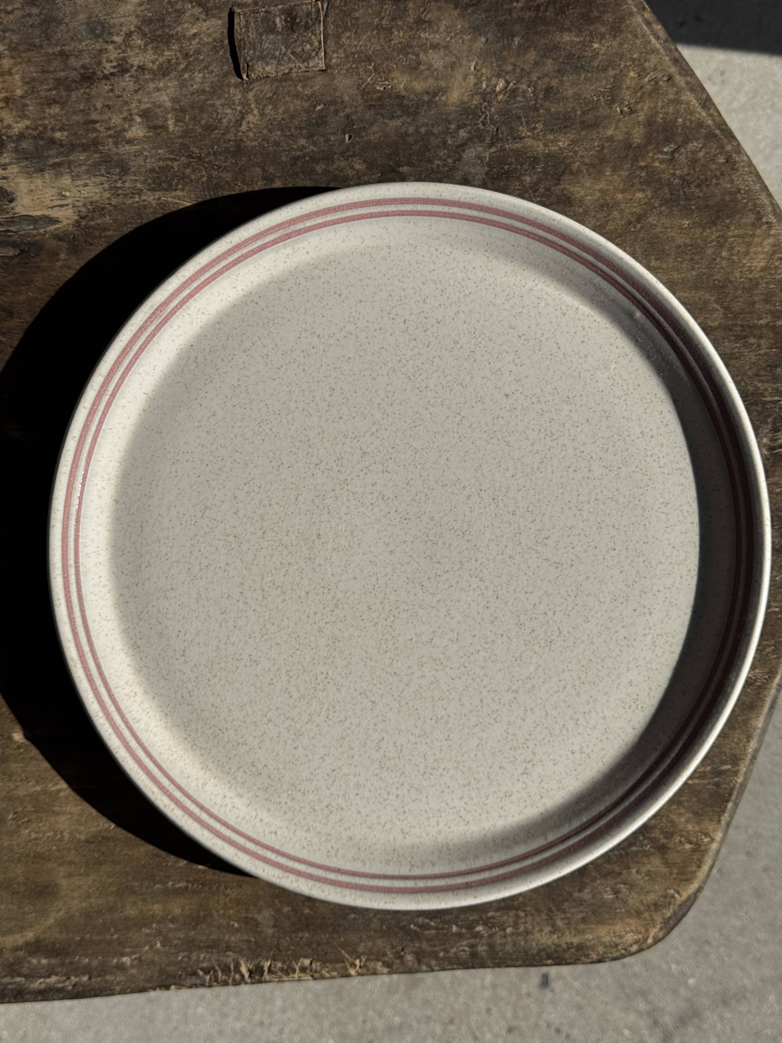 Lunéville table service Art Workshop 8 plates and 2 serving dishes
