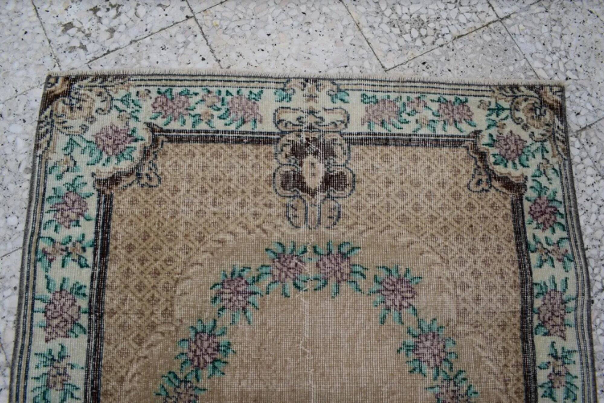 Vintage Turkish handmade rug 109x210 cm