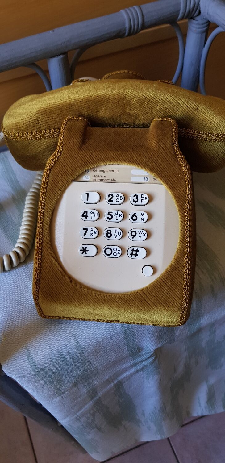 Vintage phone