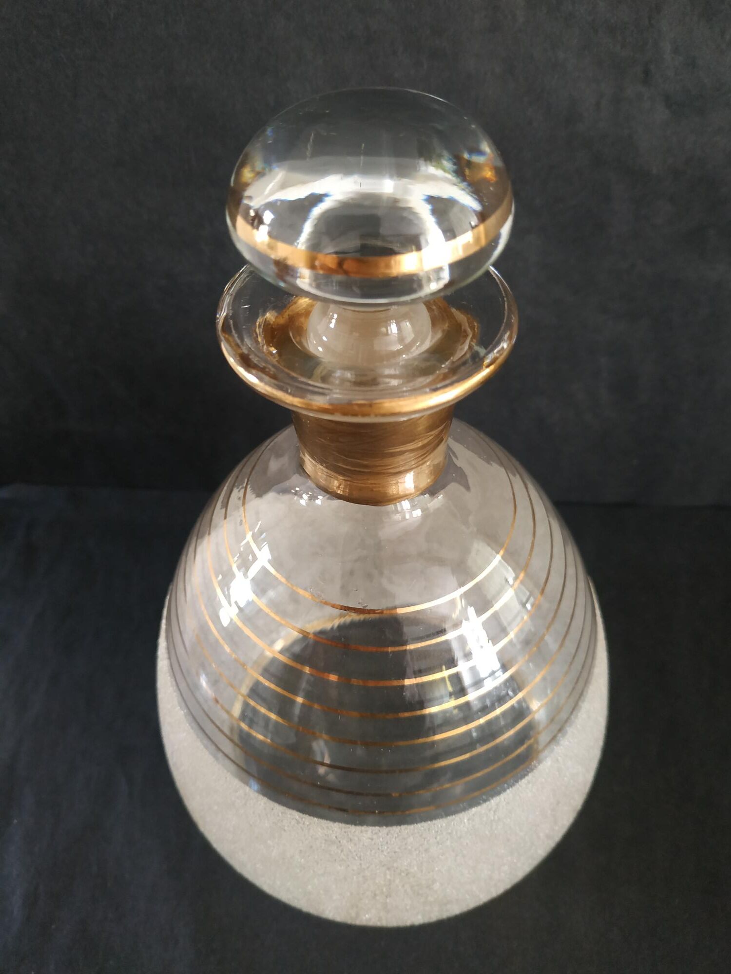Liquor or cooked wine service