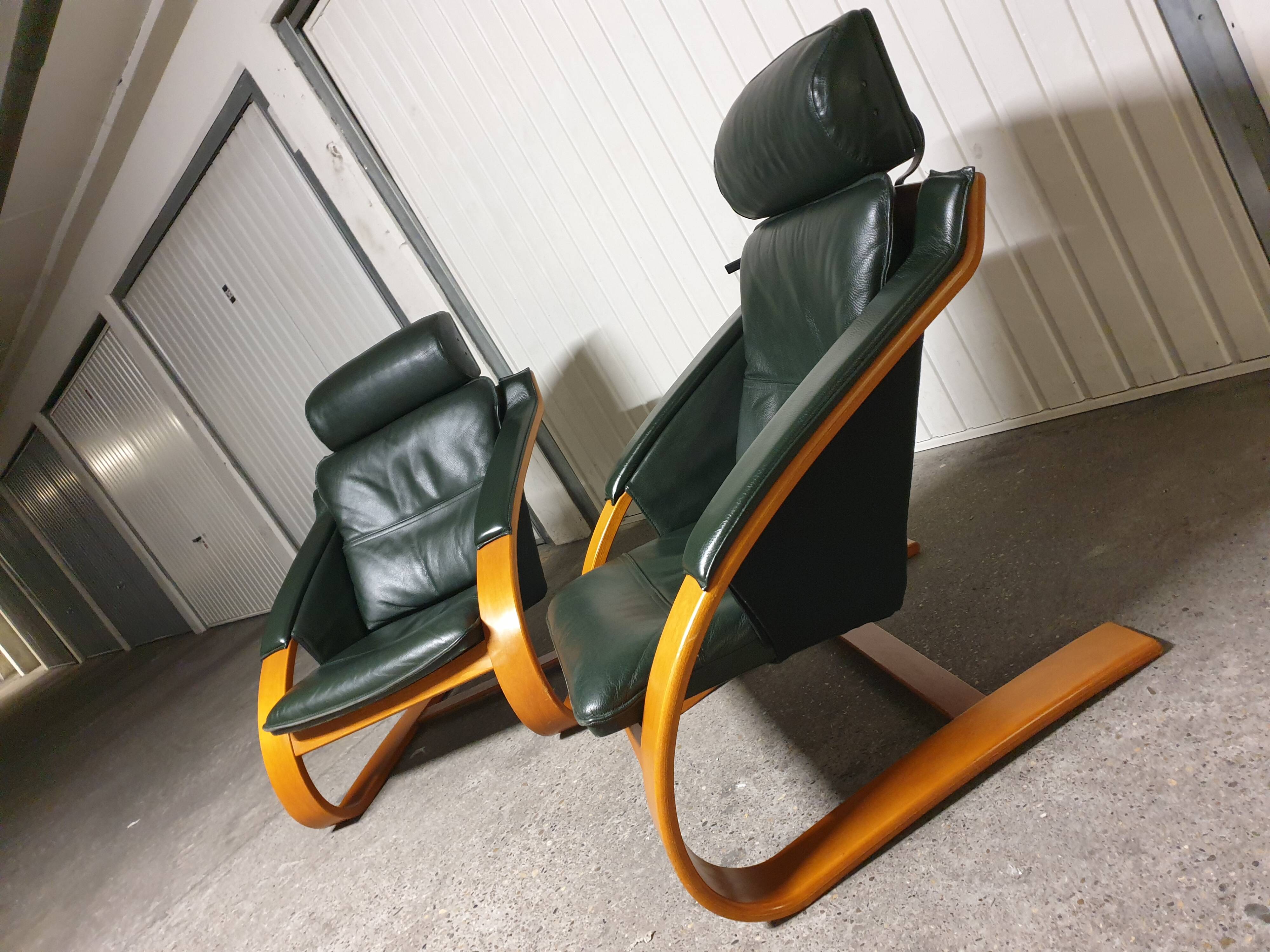 Pair of Nelo Sweden Mid-Century lounge chairs