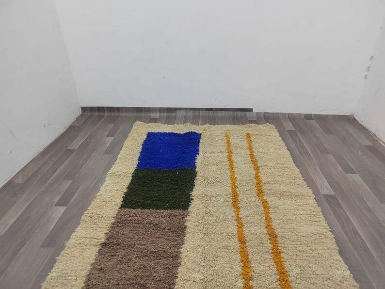 Berber rug from Oued Zam, handmade, size 200 x 300 cm