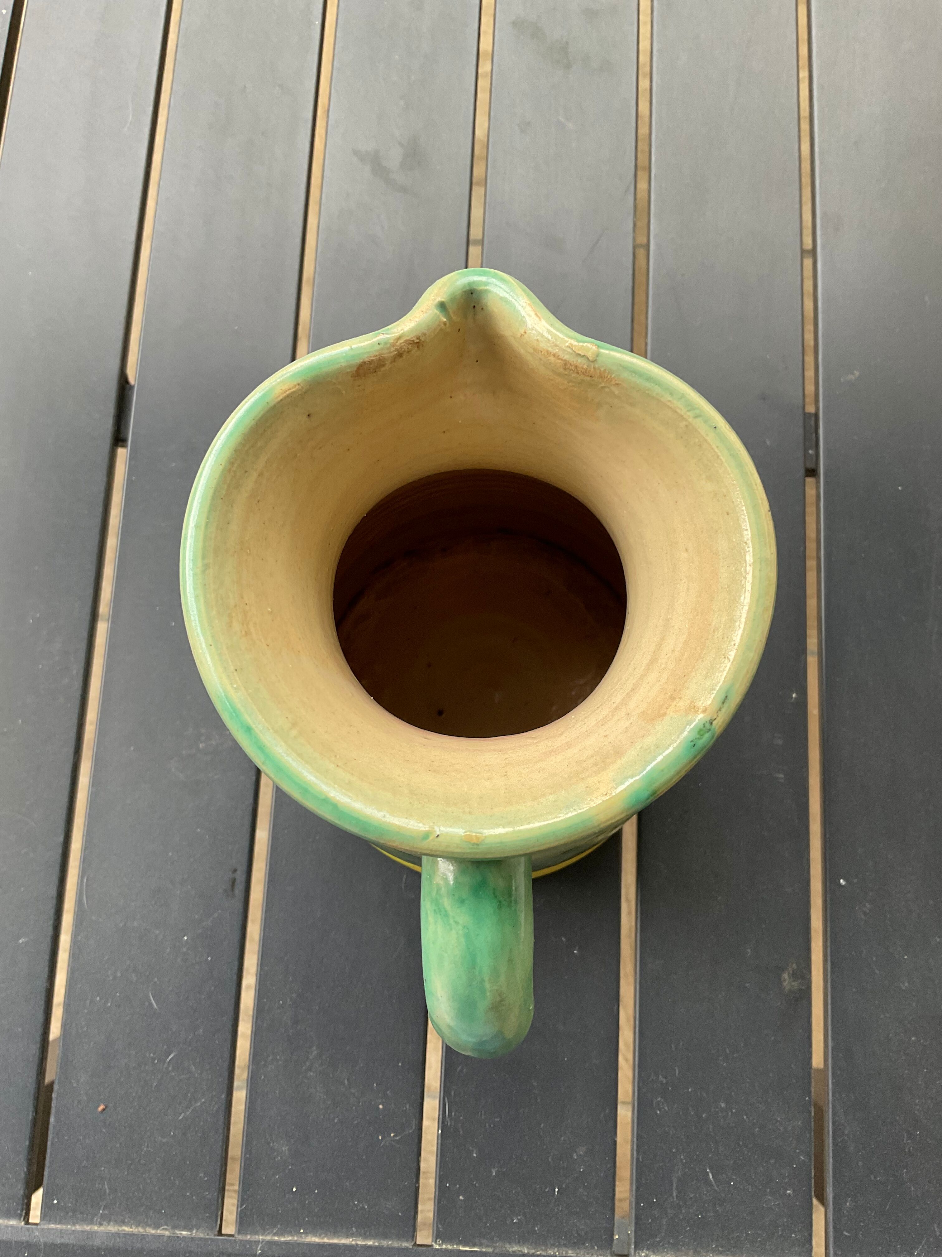 Pitcher Arzobispo goat decorations