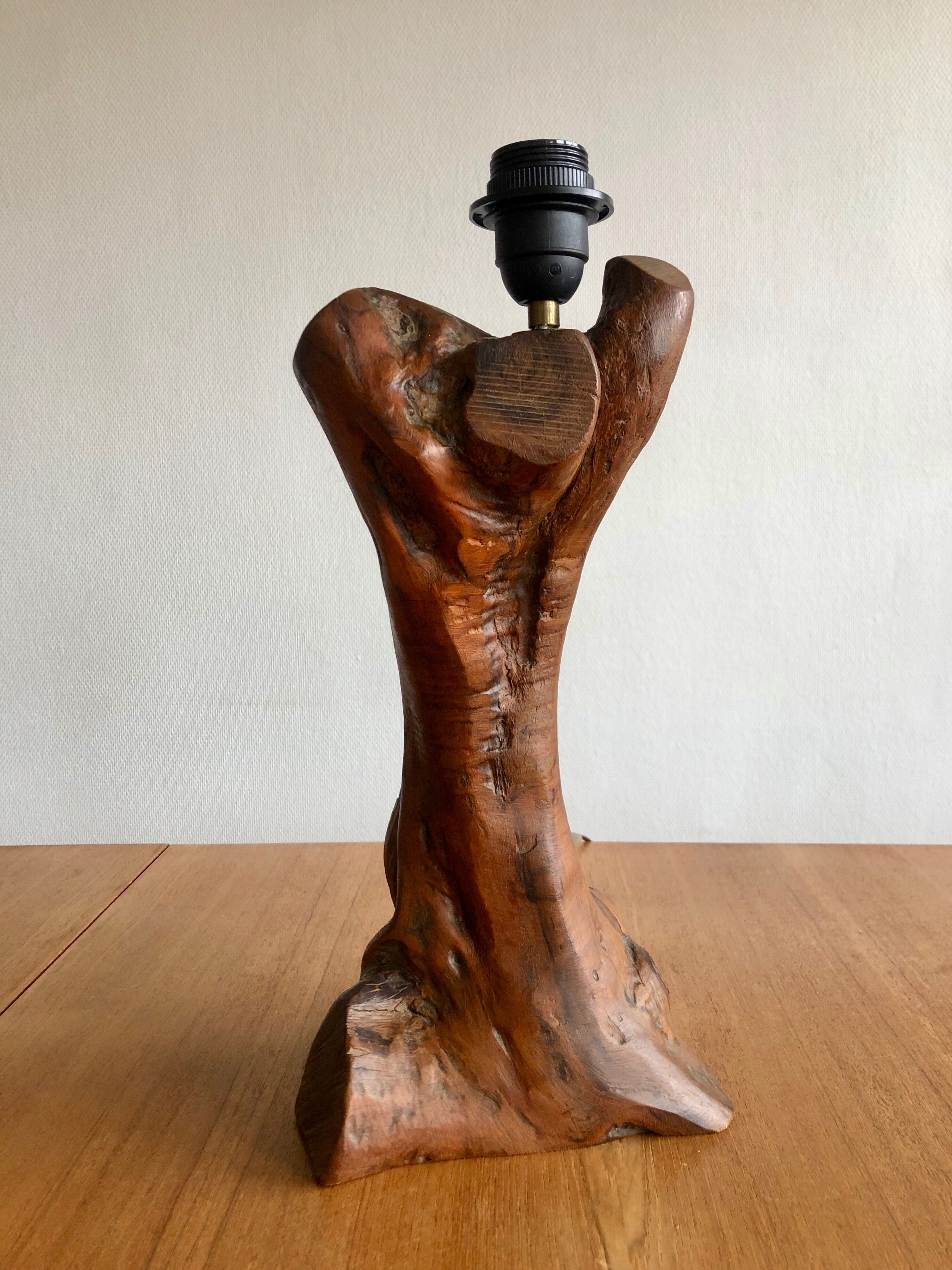 Anthropomorphic wooden lamp foot