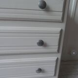Vintage chest of drawers sublimated in pearl gray, wooden top