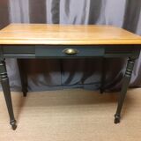 Old desk table in patinated anthracite revamped beech.