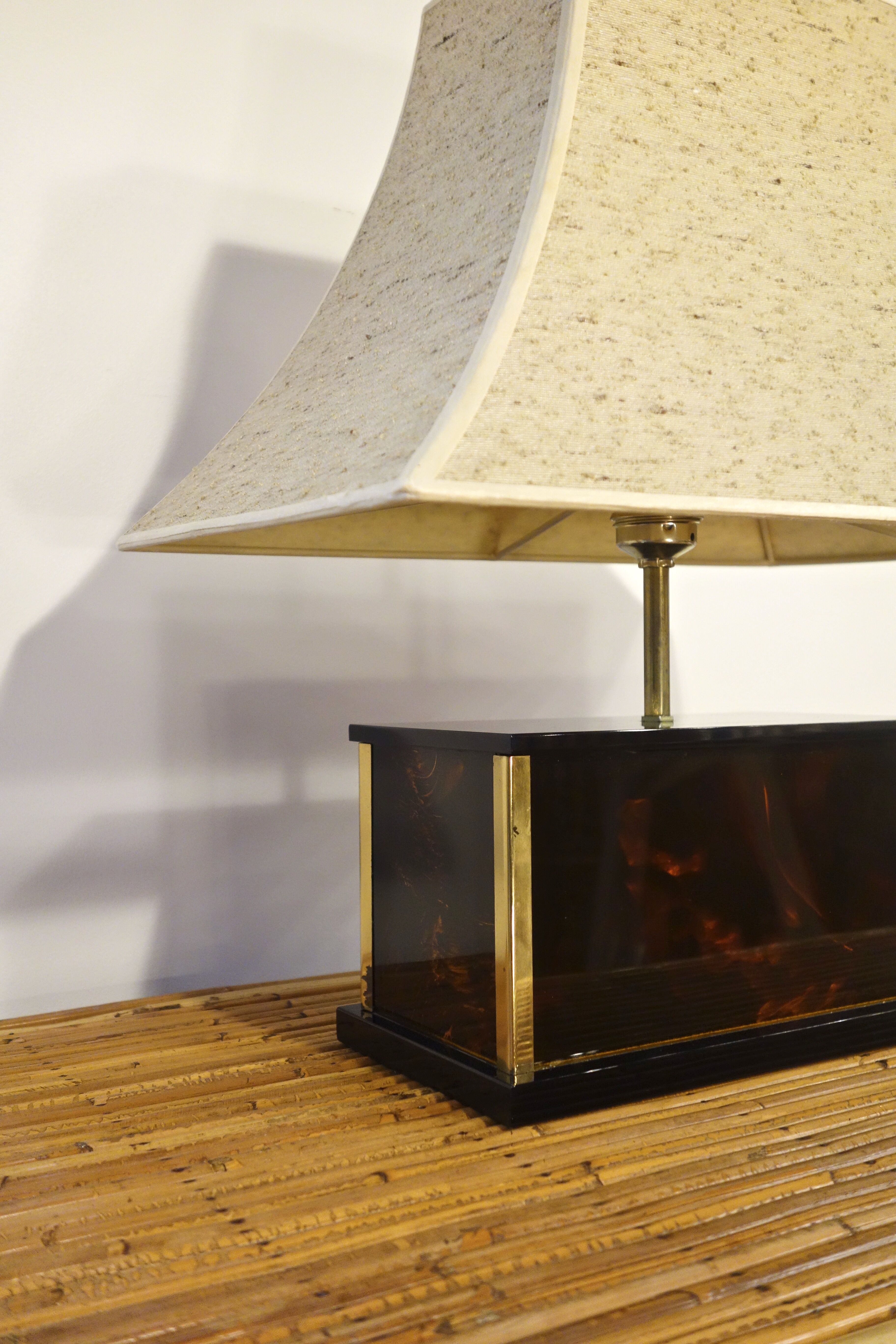 Plexiglass Pagoda lamp 1970's