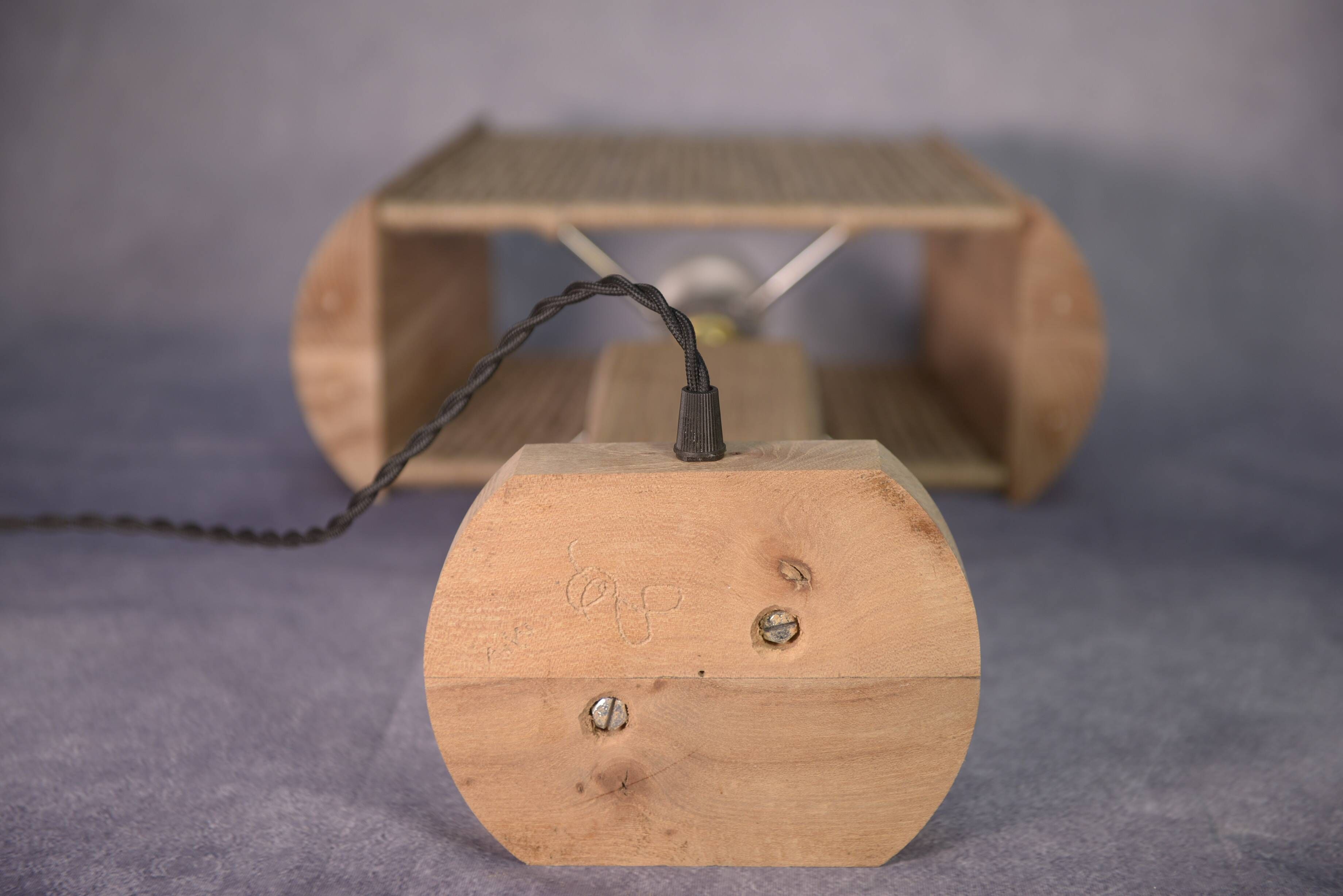 Brutalist lamp in elm and solid oak with a cord shade – 1980s