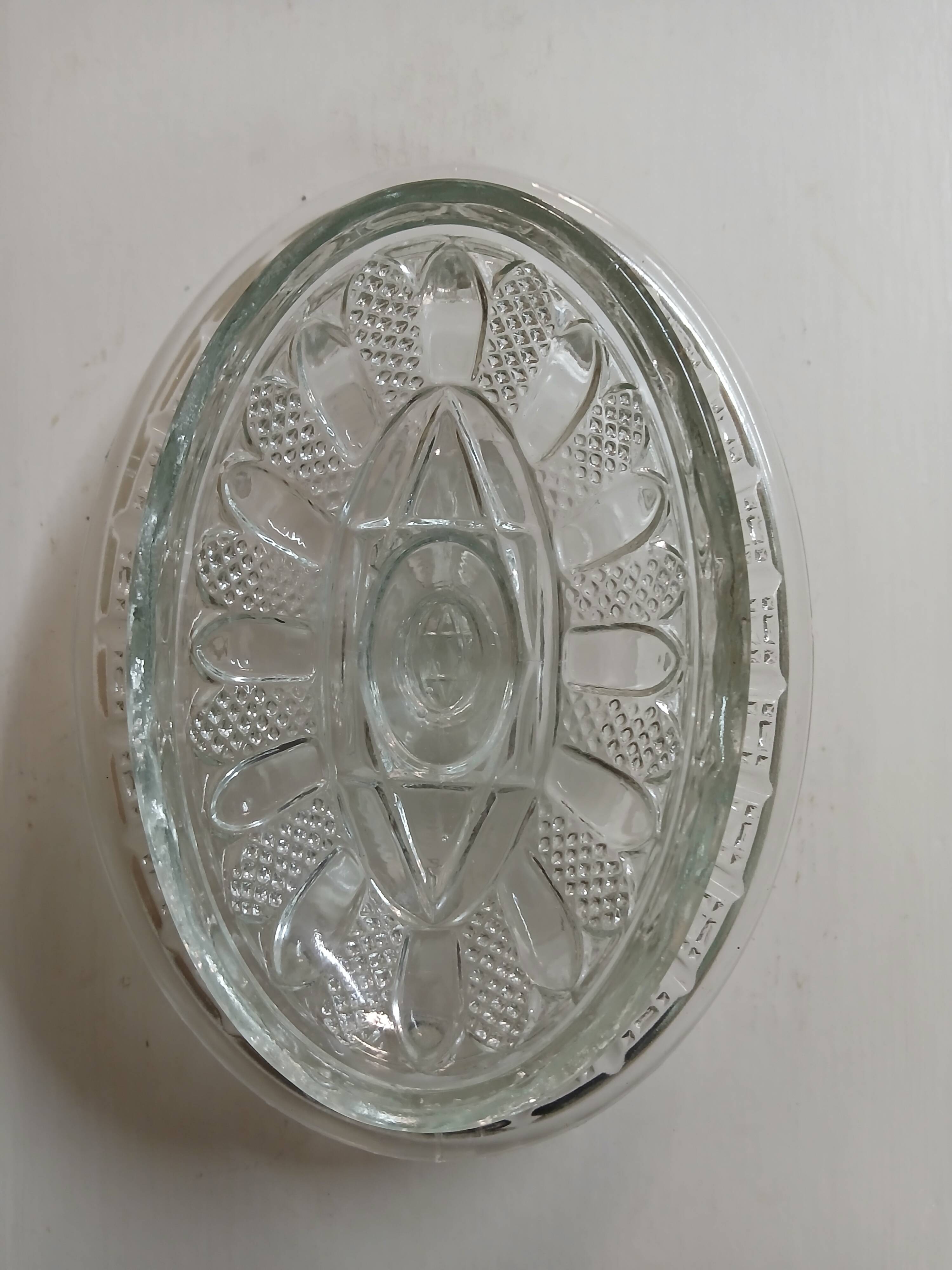 Butter dish