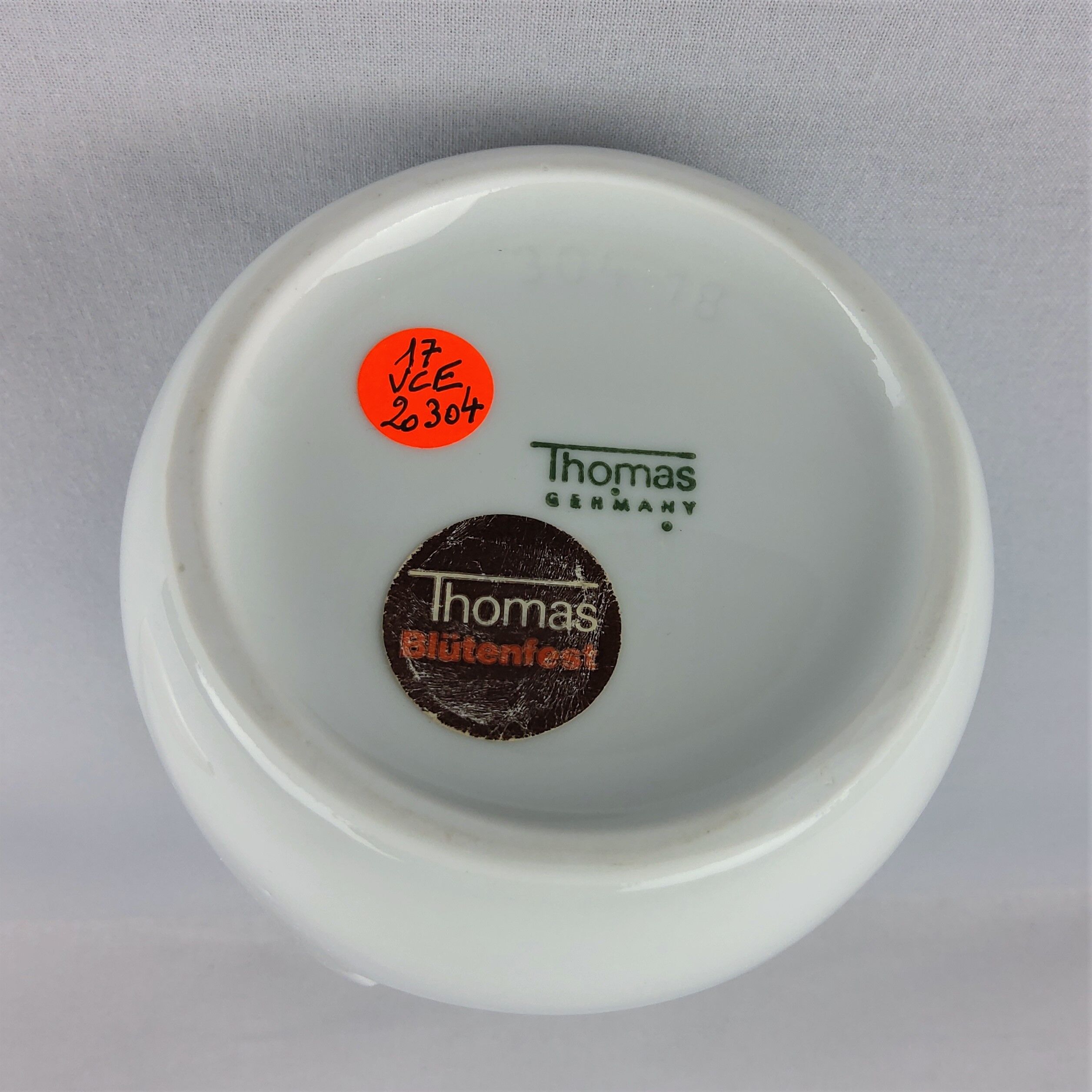 Thomas vintage porcelain white vase 1970