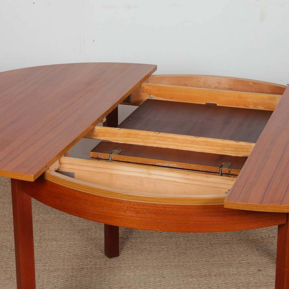 Table de repas ronde extensible en teck, 1970