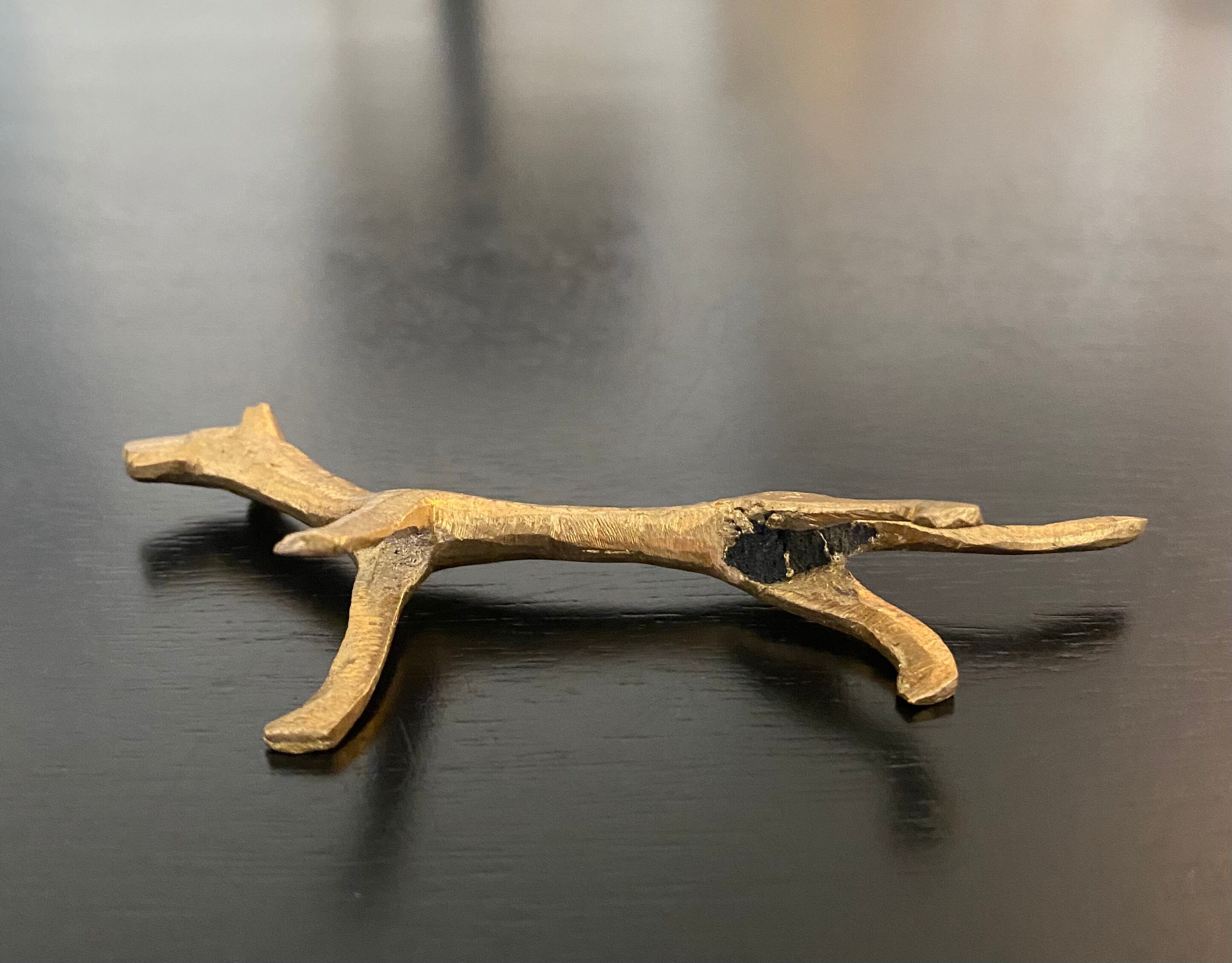 6 lioness-shaped brass knife holders