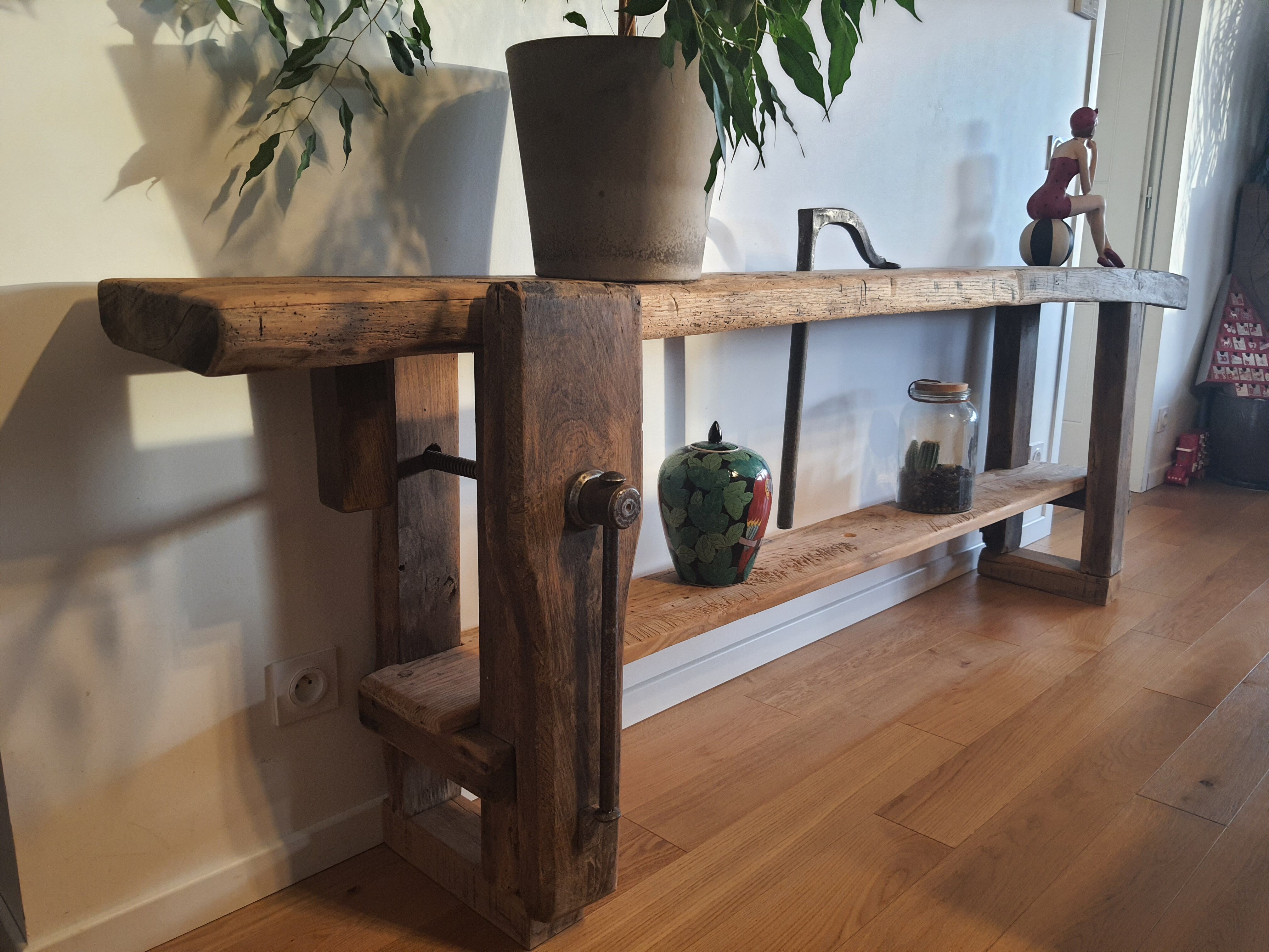 Carpenter's workbench