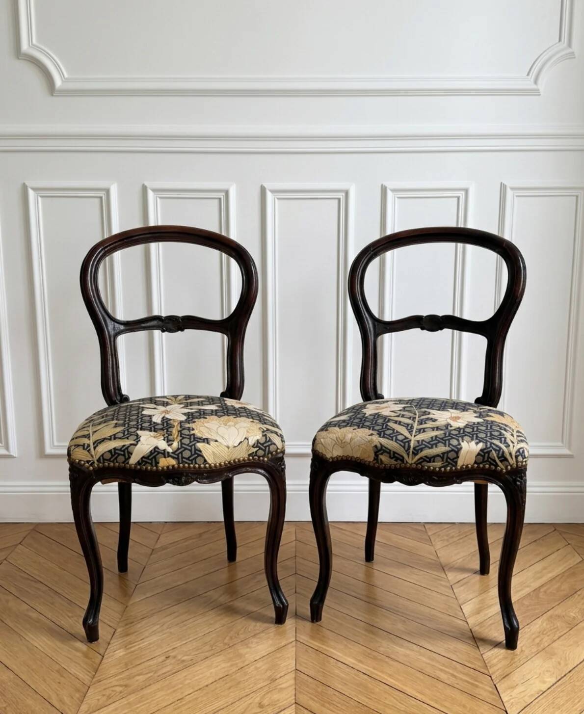 Paire de chaises style Louis Philippe