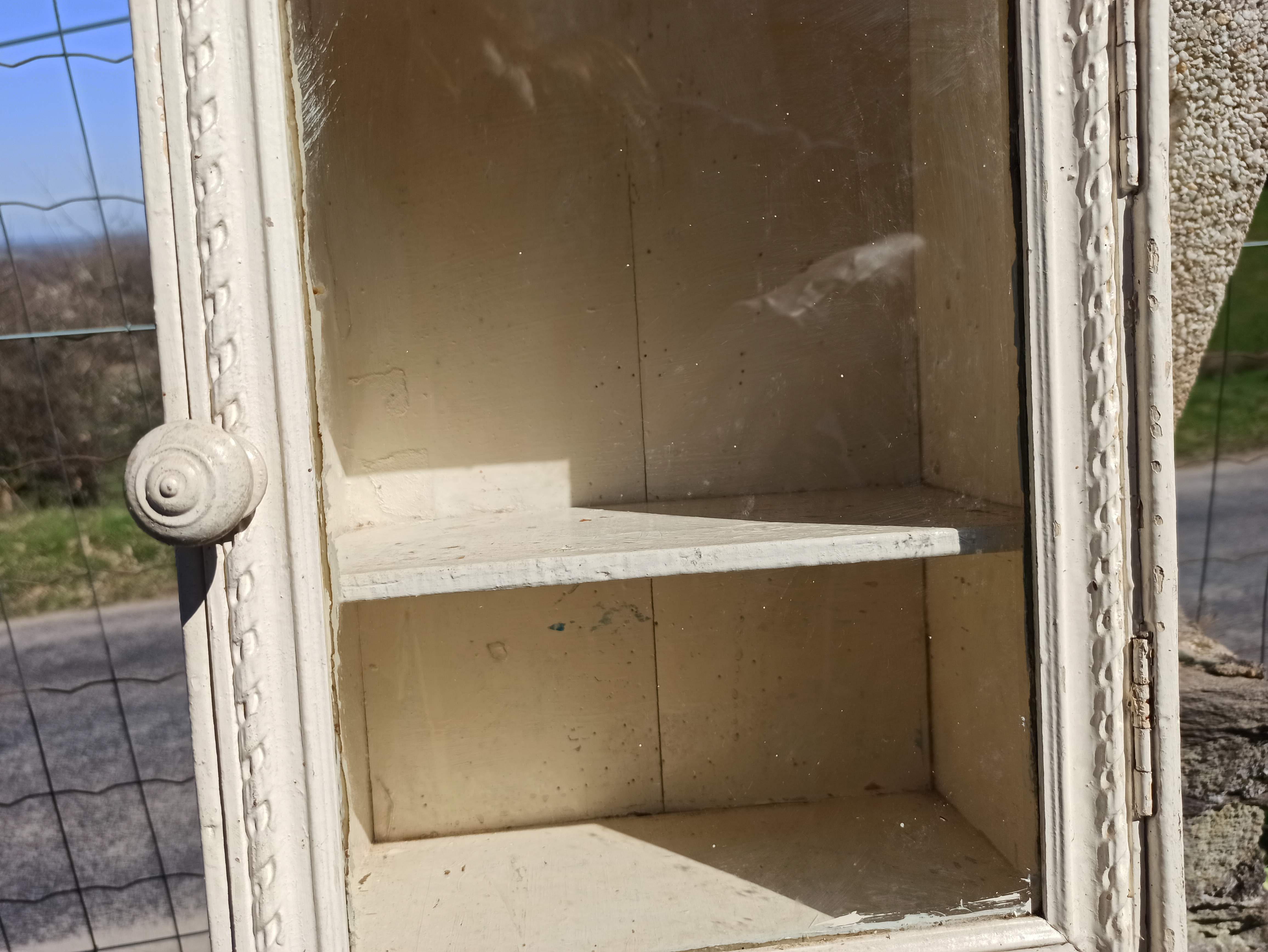 Medicine cabinet