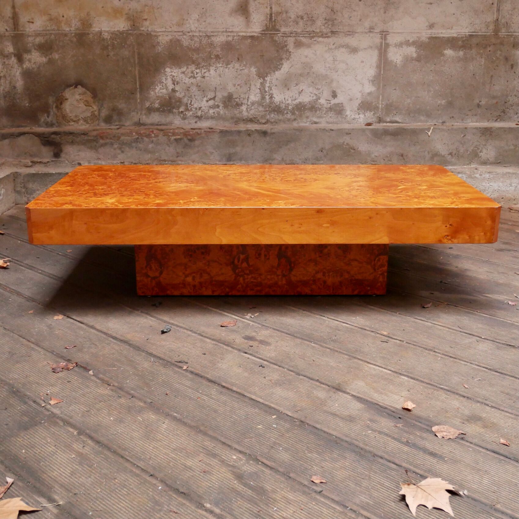 Coffee table in elm magnifying glass Roche Bobois
